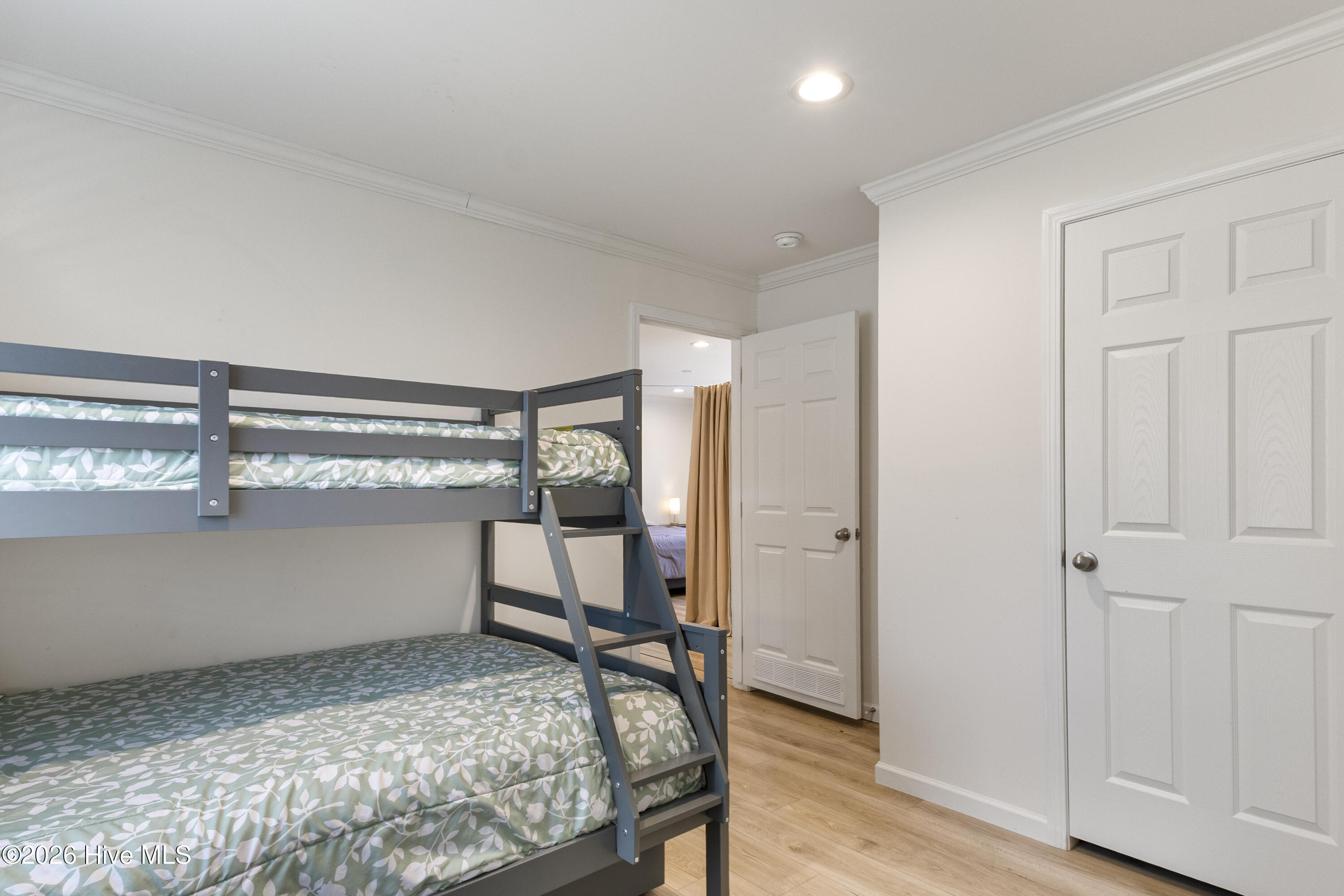 100552781 | Photo 23