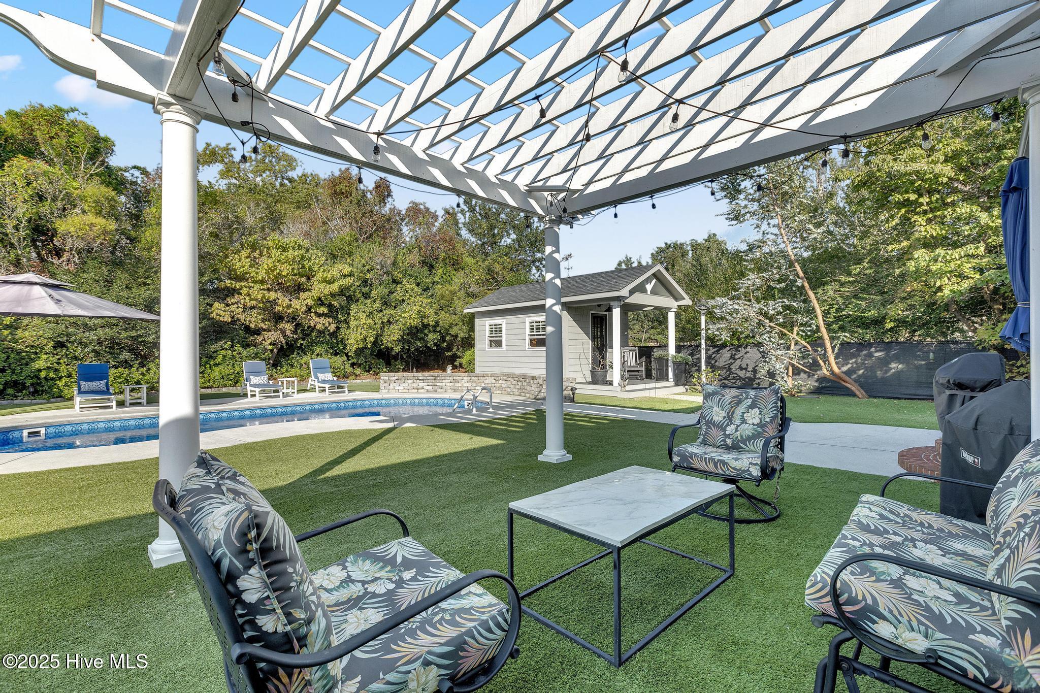 100527249 | Photo 68