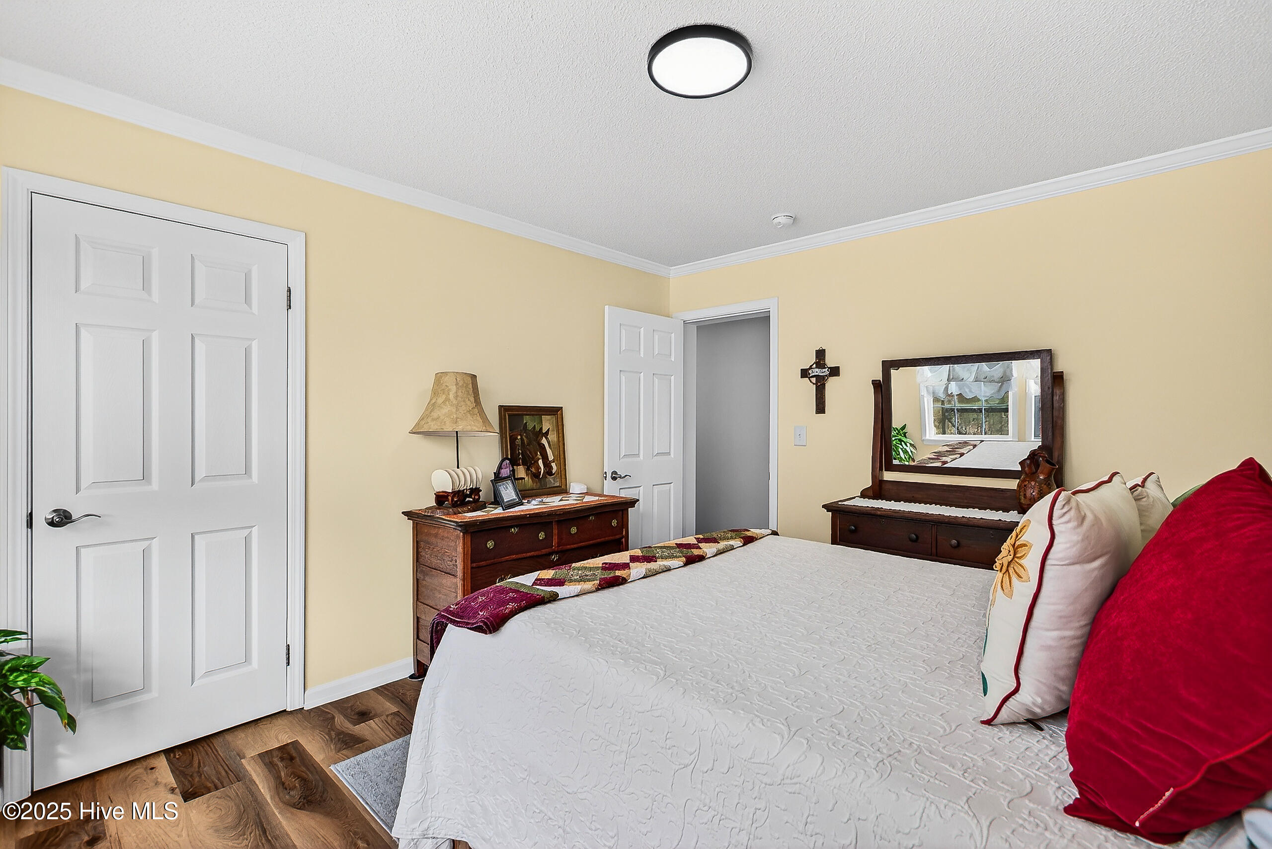 100543152 | Photo 22