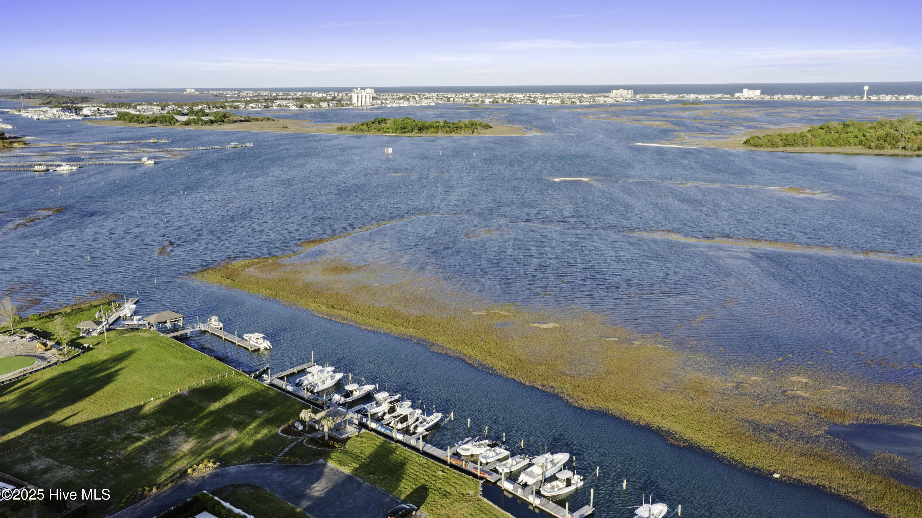 100555228 | Photo 75