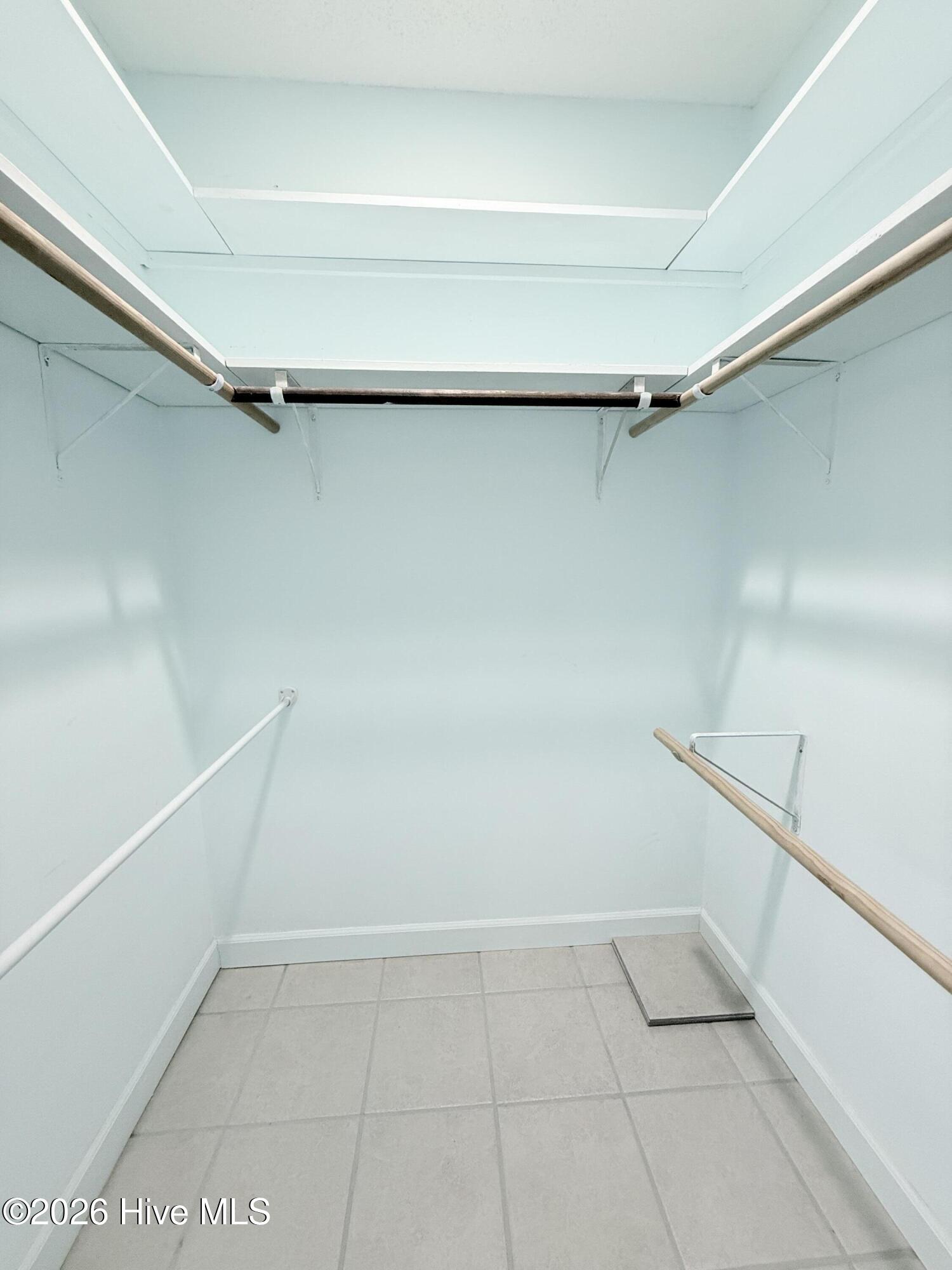 100554968 | Photo 18