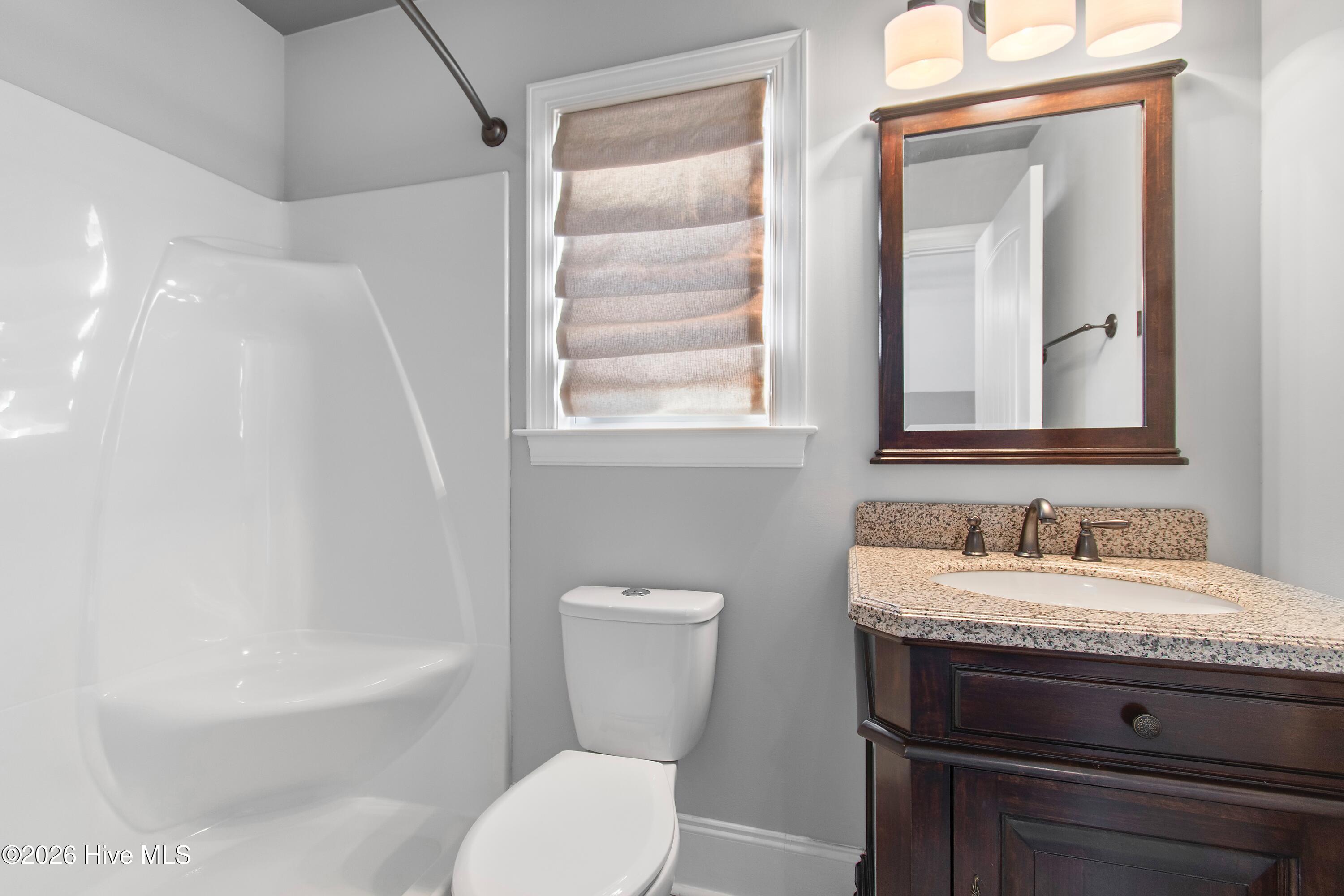 100554022 | Photo 45