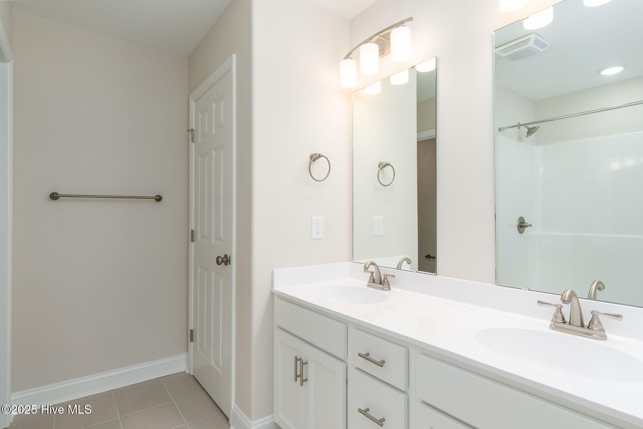 100496032 | Photo 30