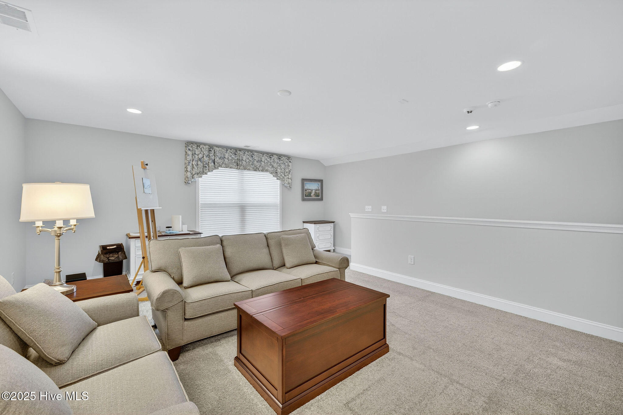 100565700 | Photo 49