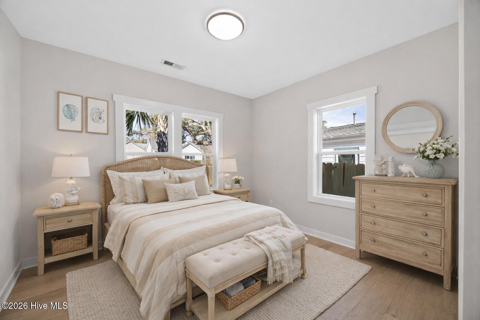 100561415 | Photo 15