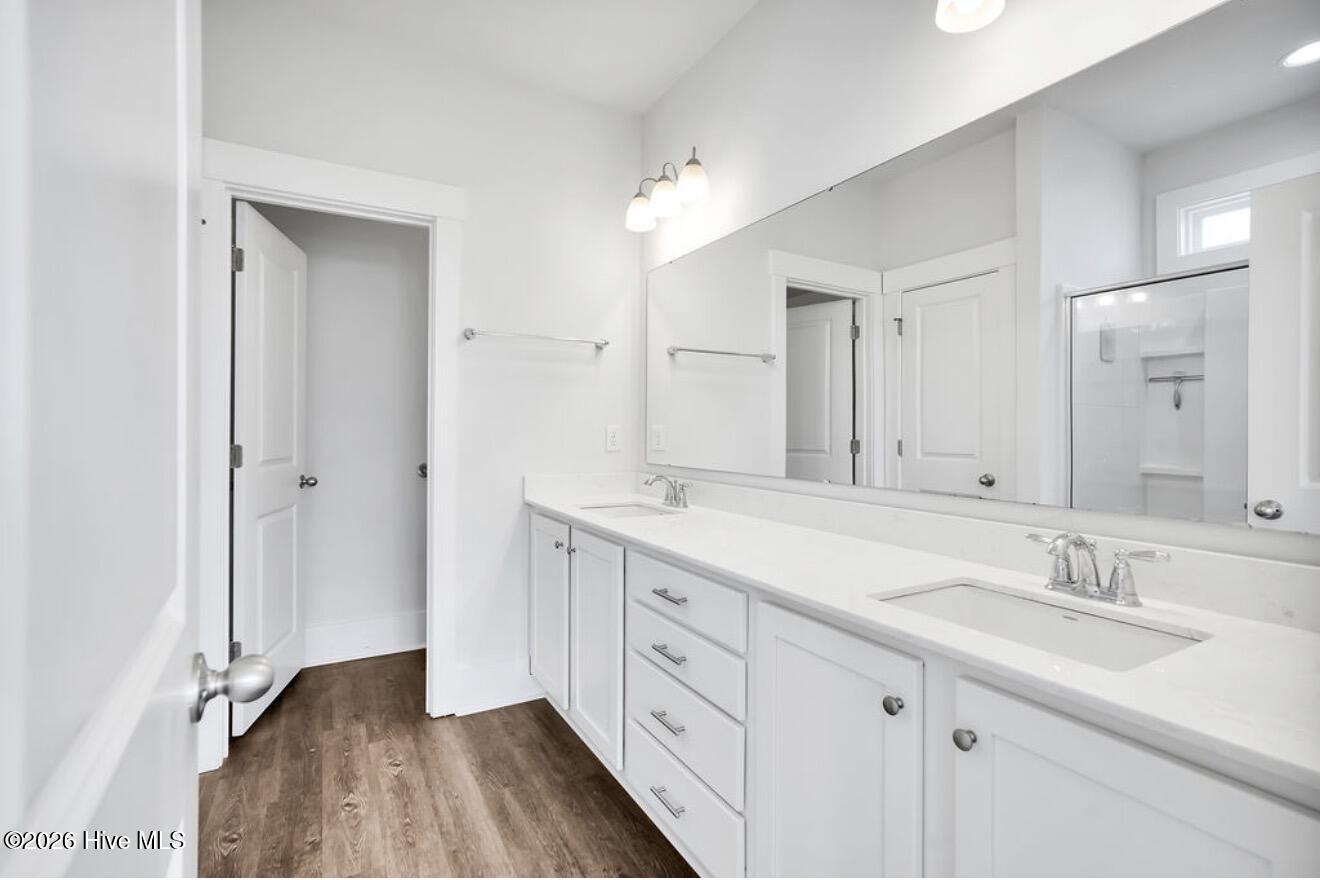 100566526 | Photo 19