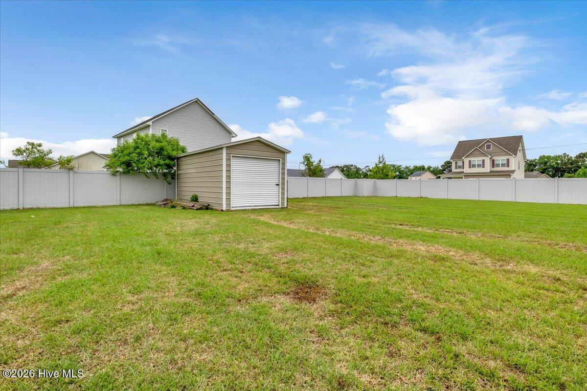 100570228 | Photo 37