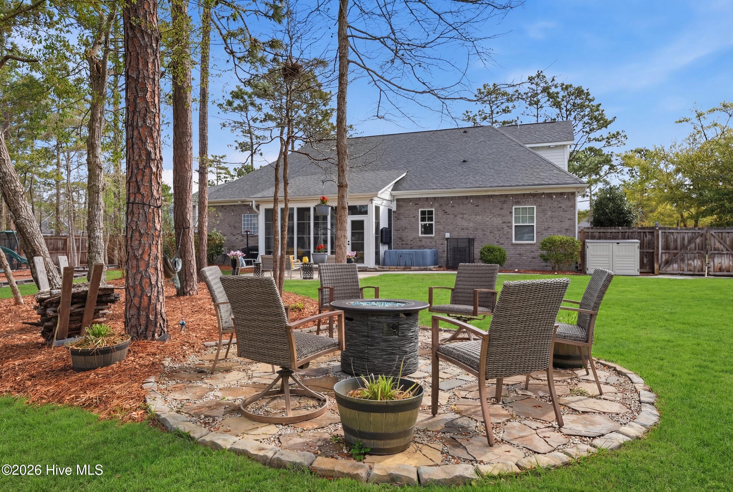 100565388 | Photo 62