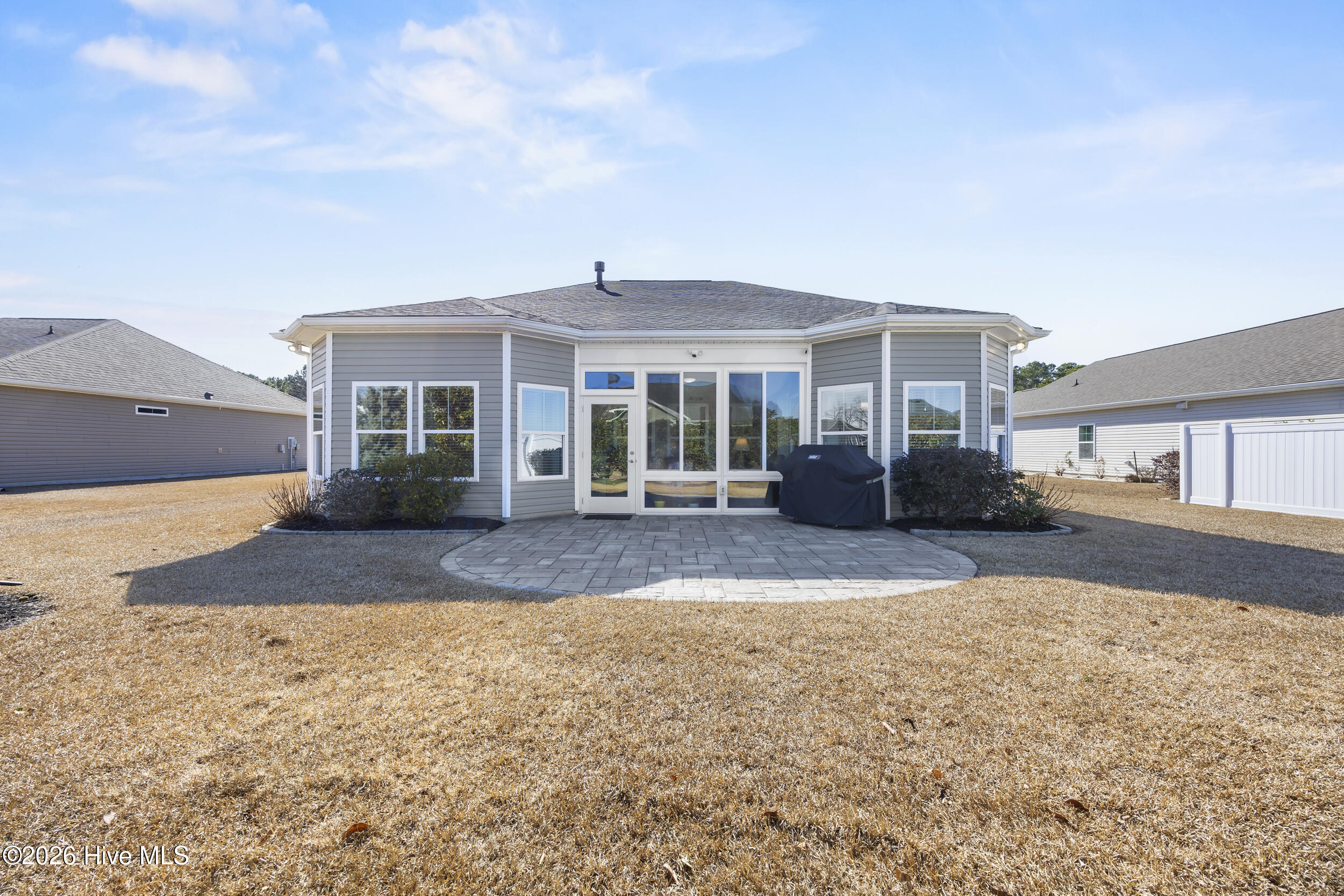 100551713 | Photo 36