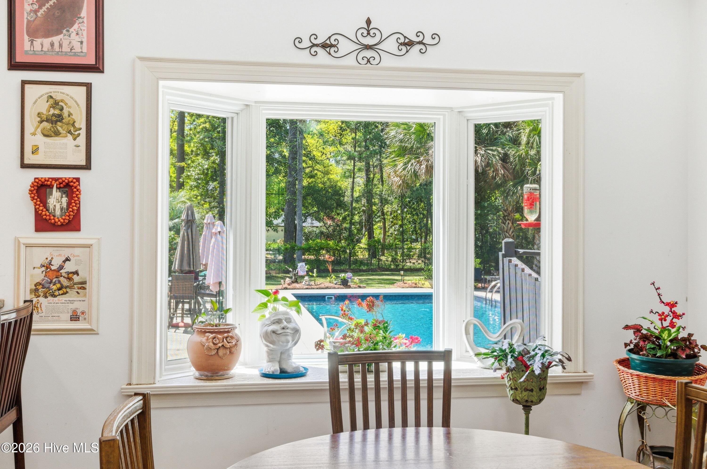 100566267 | Photo 17