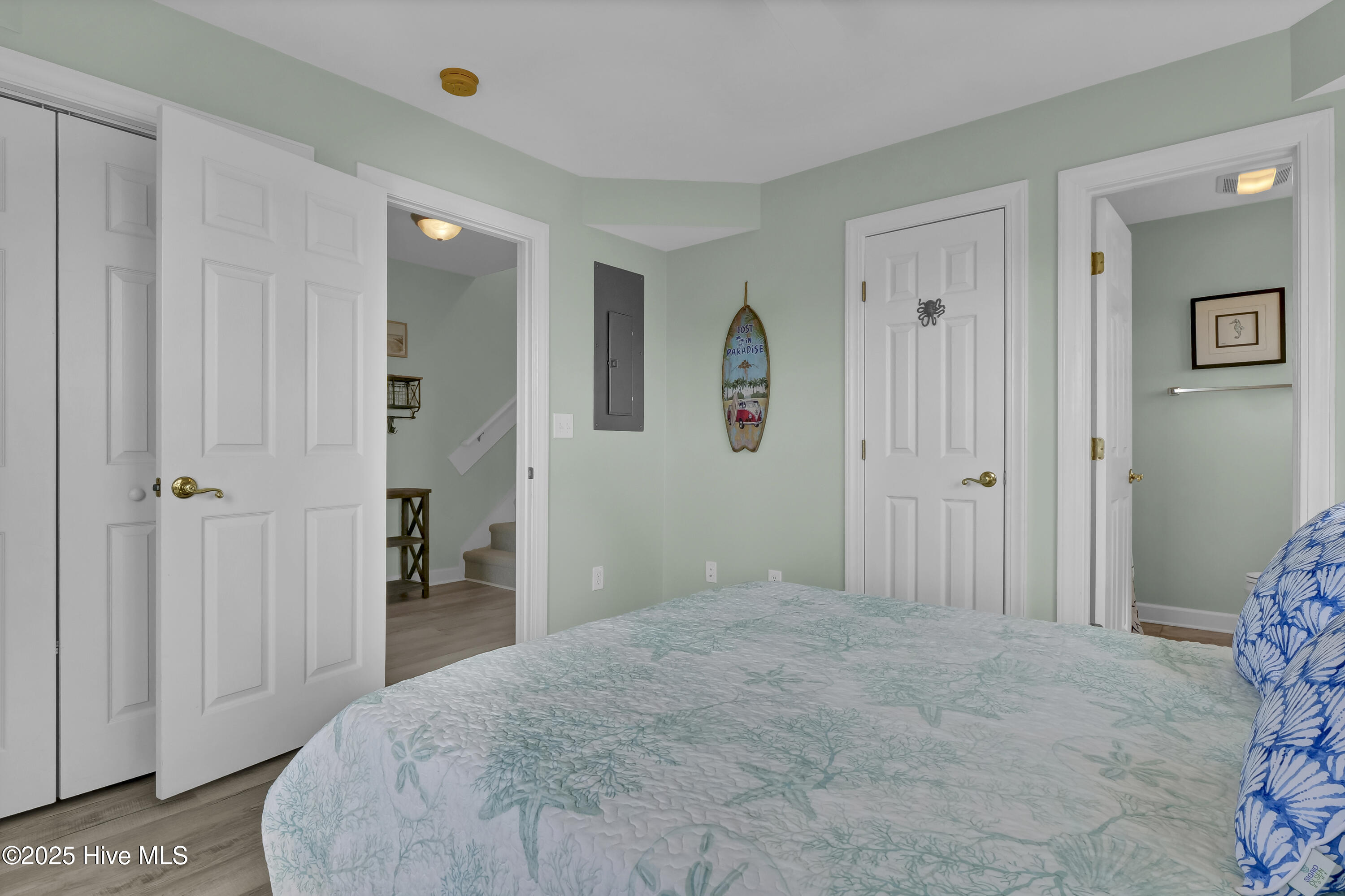 100534382 | Photo 29