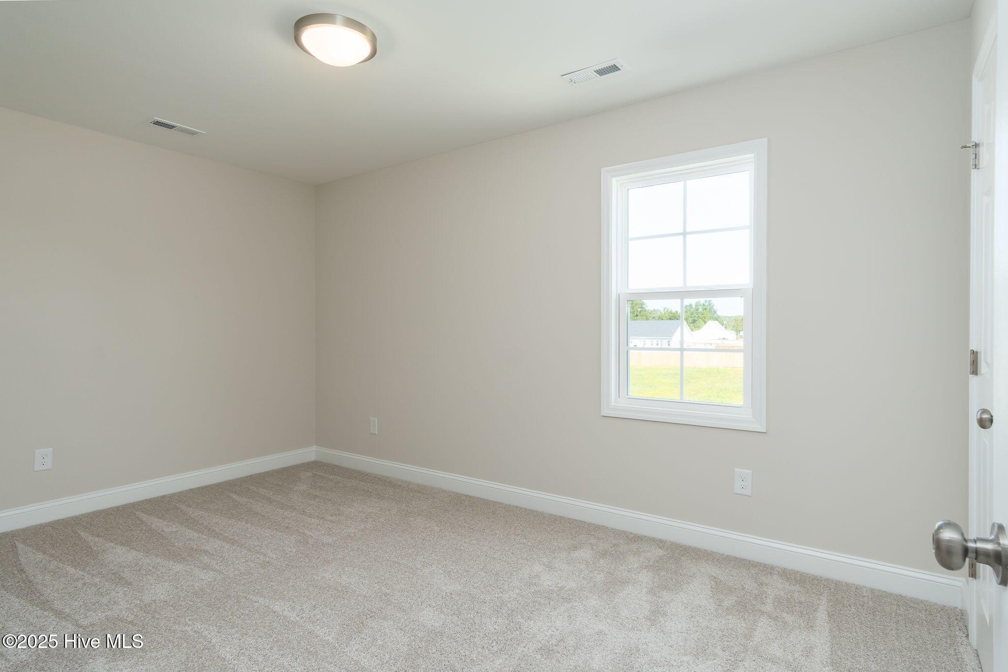 100496032 | Photo 35