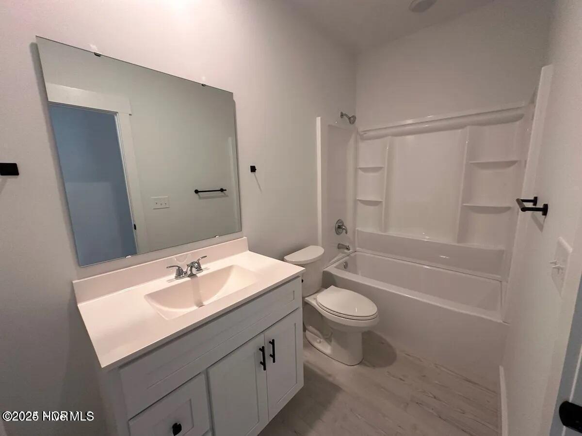 100554159 | Photo 14