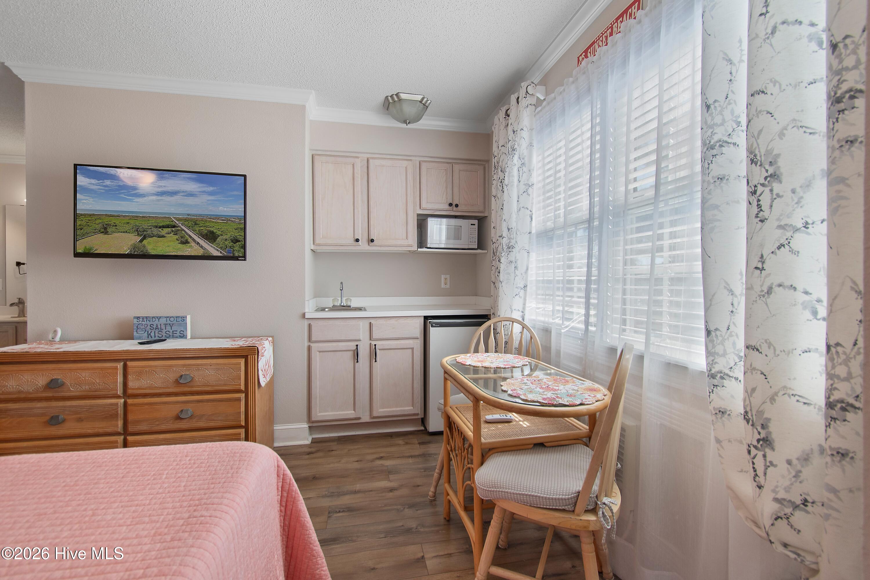 100556765 | Photo 11