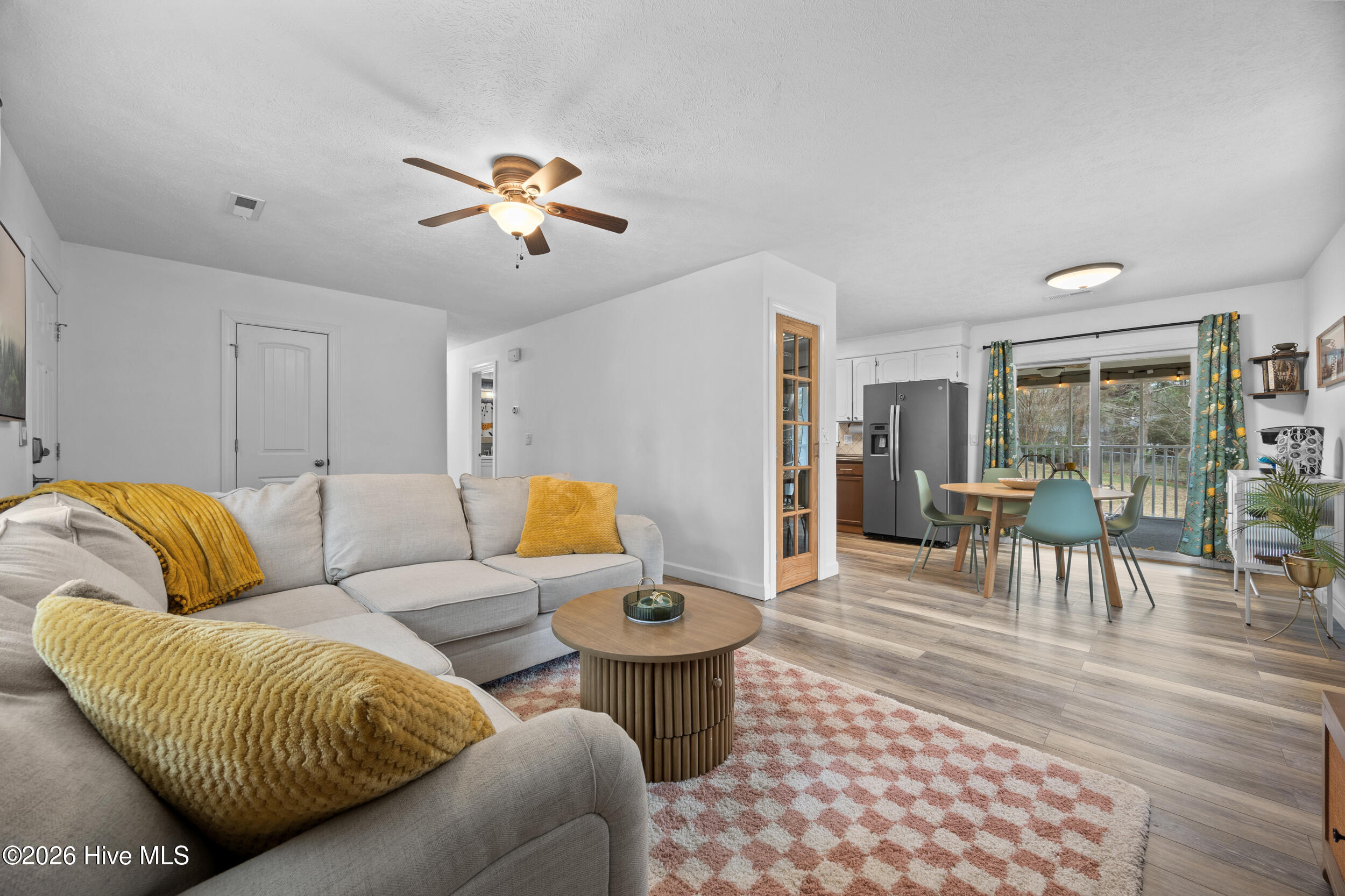 100557502 | Photo 10