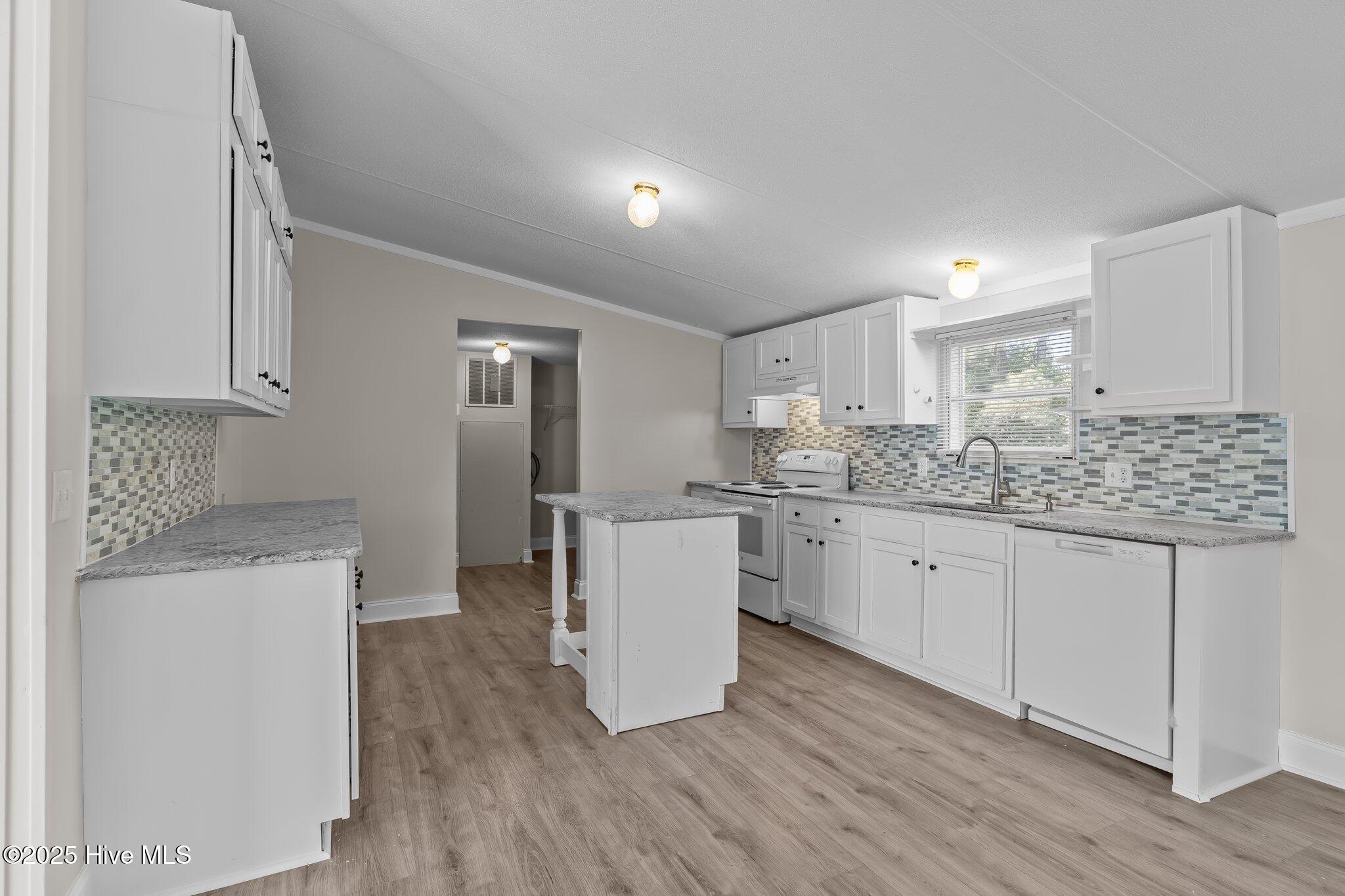 56-web-or-mls-BTS06777