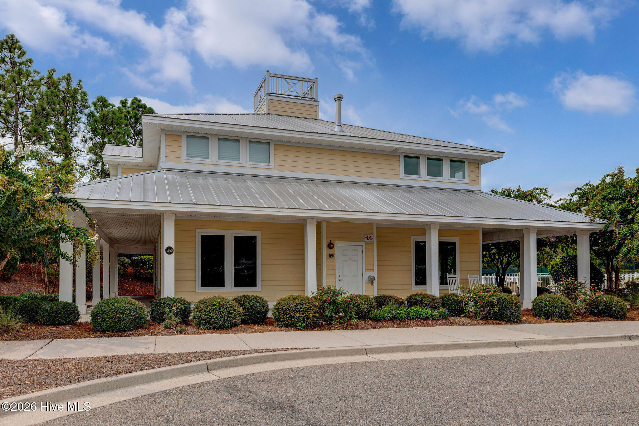 100560537 | Photo 29