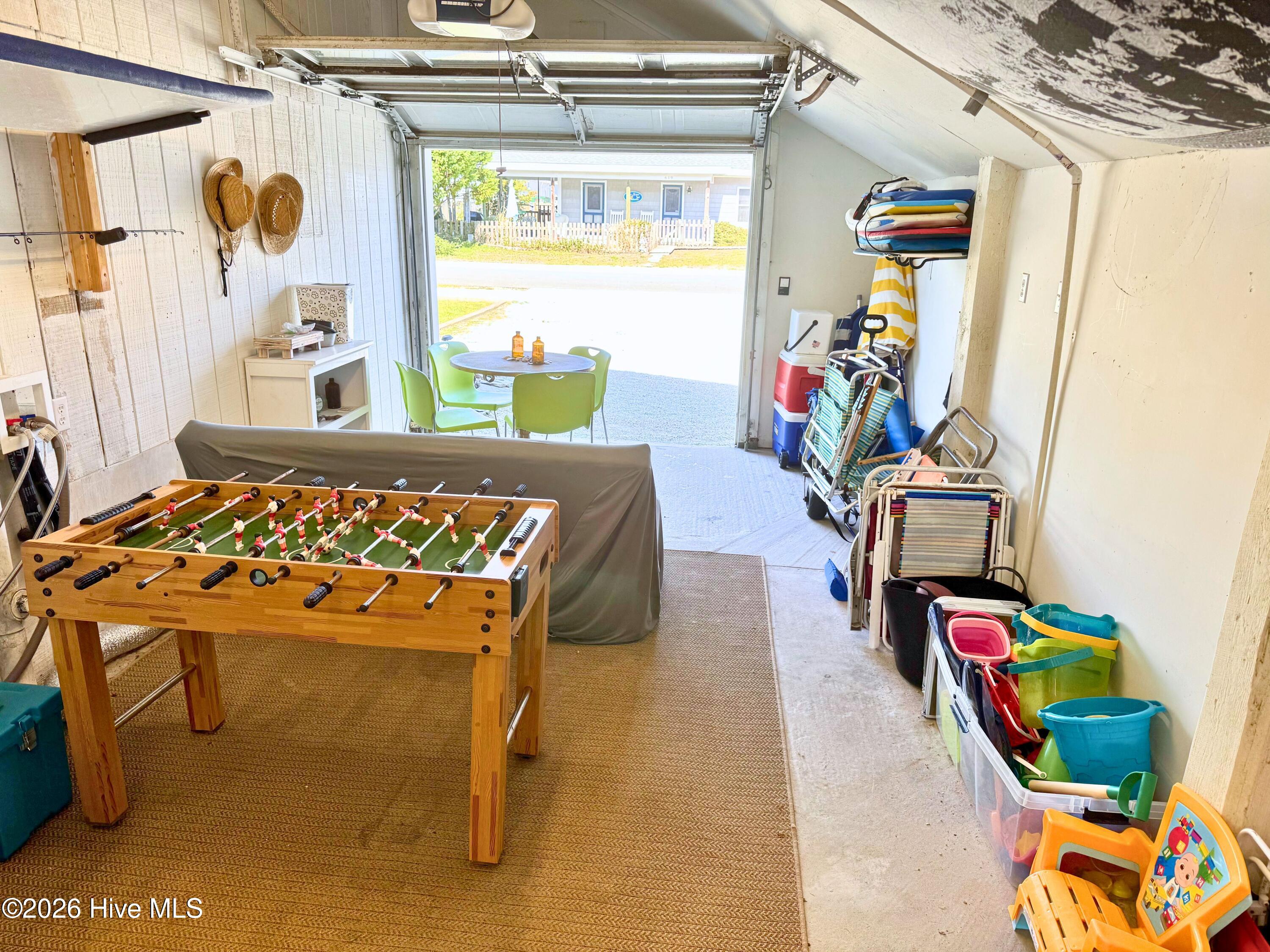 100560357 | Photo 72