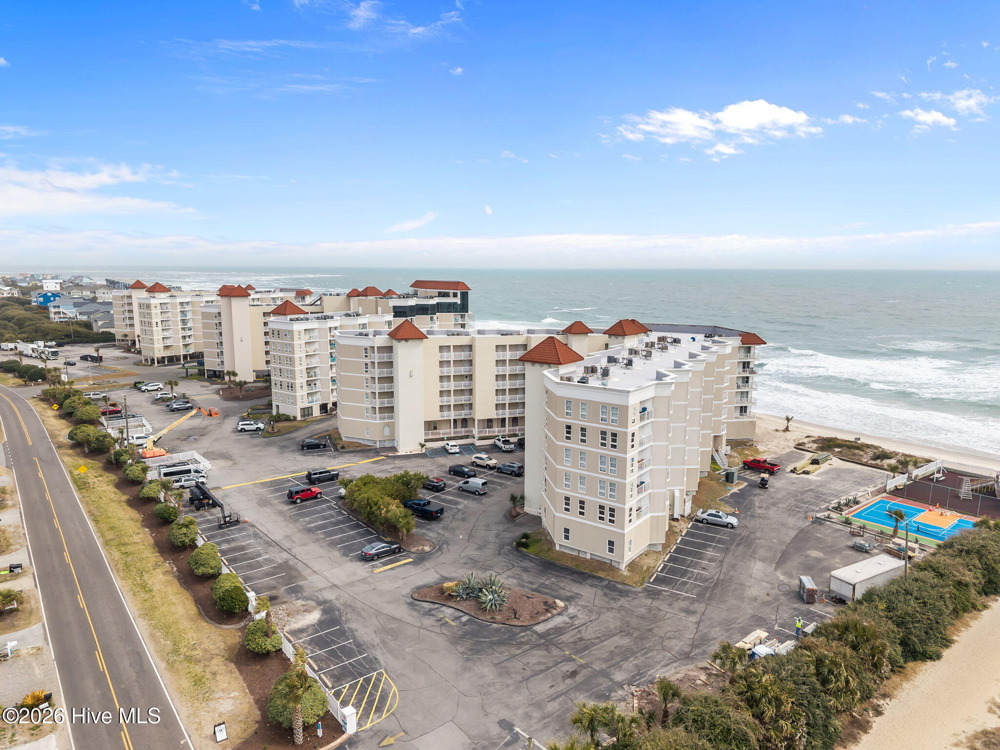 100557729 | Photo 35