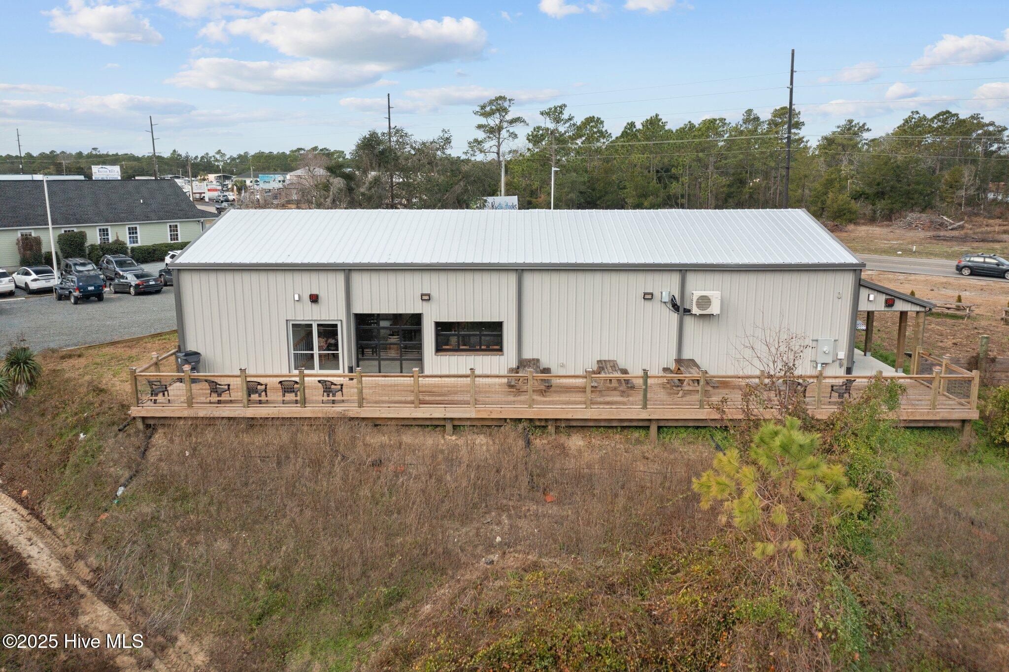 100545245 | Photo 15