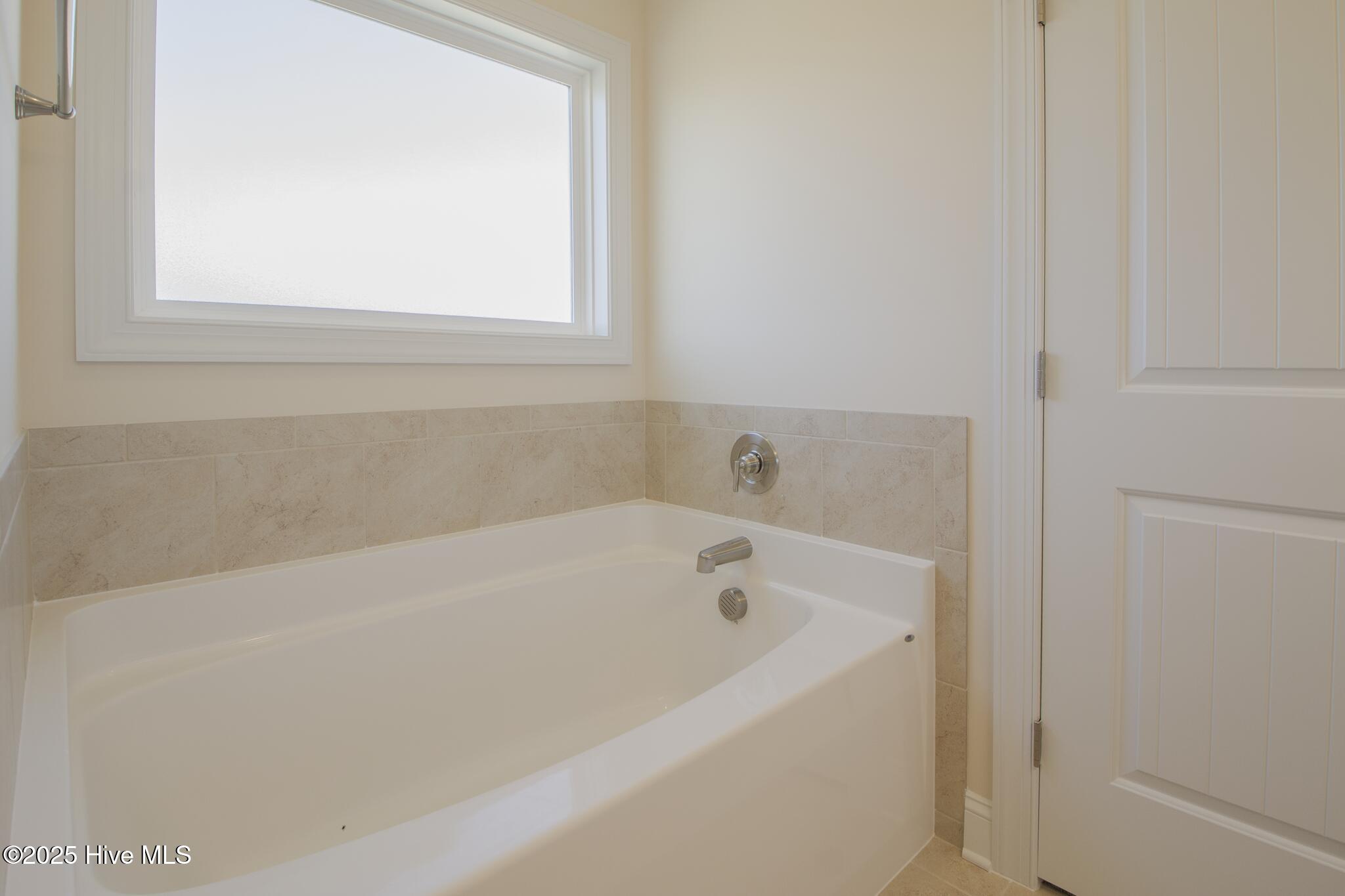 100503202 | Photo 19