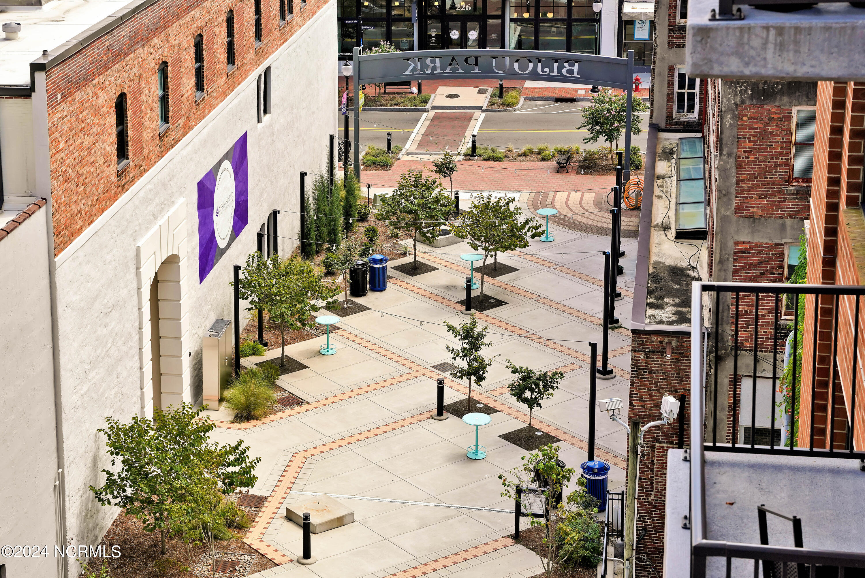 100556540 | Photo 19