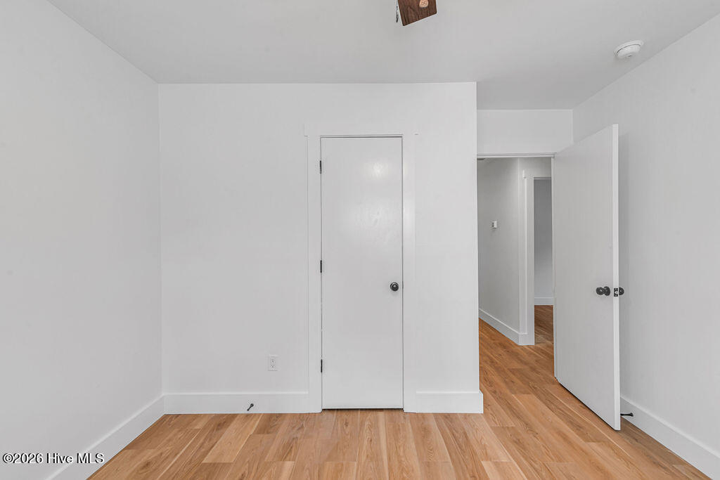 100566377 | Photo 21