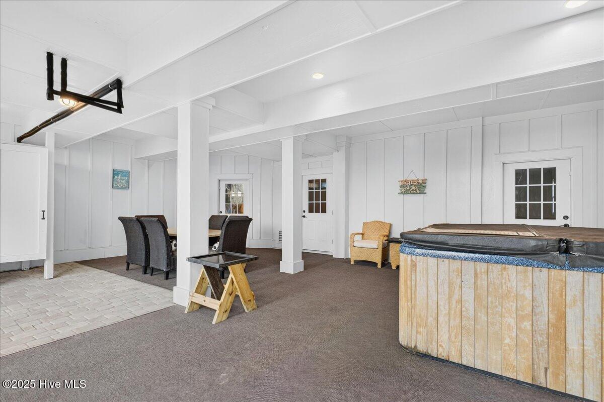 100540926 | Photo 73