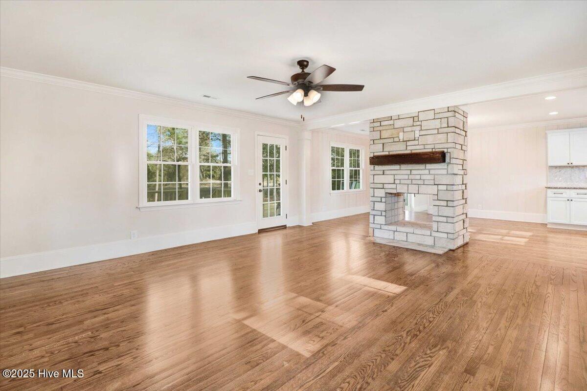 07-210 S General Lee Ave-7