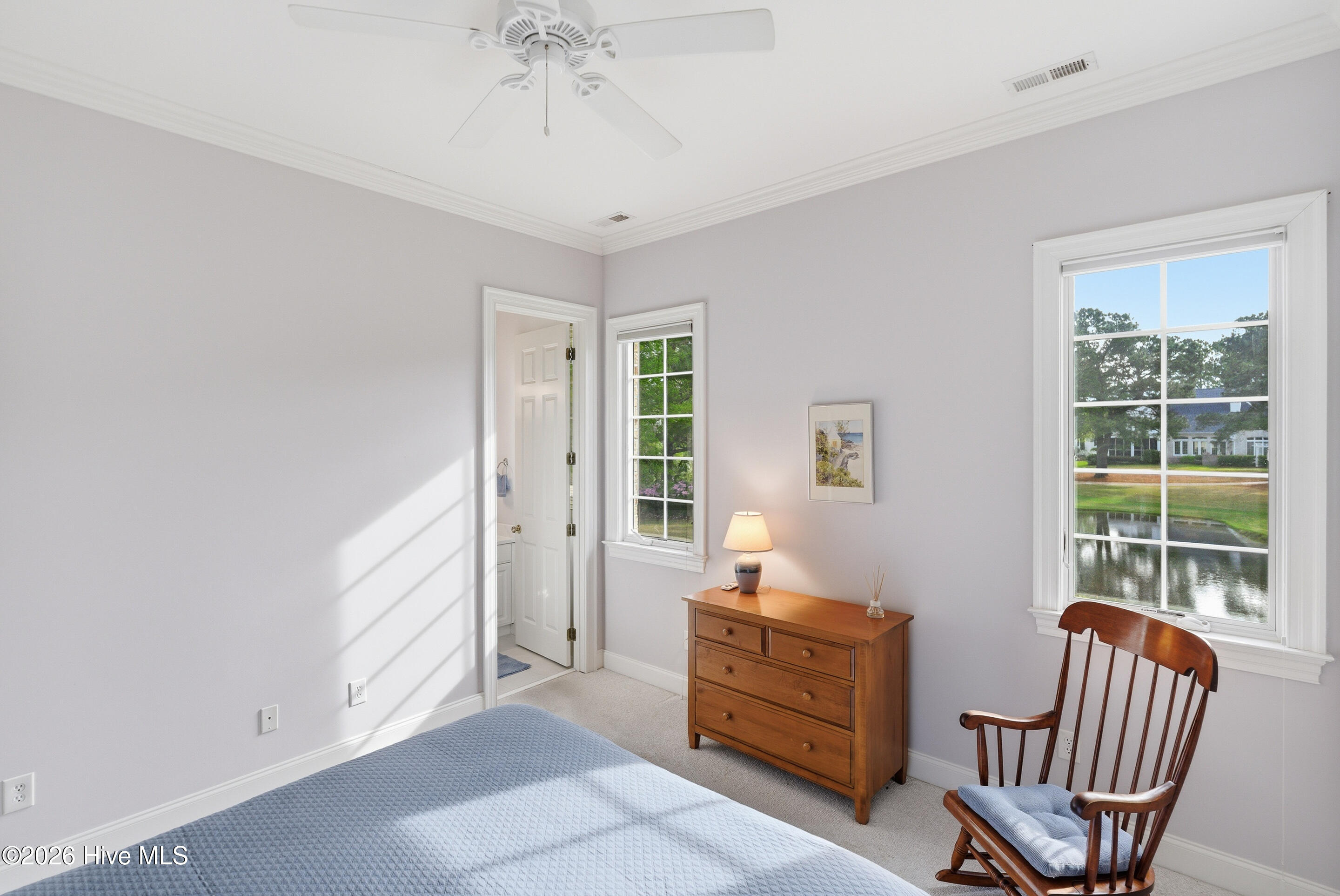 100568595 | Photo 37