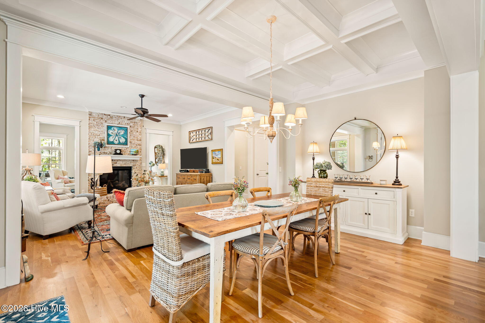 100567886 | Photo 15