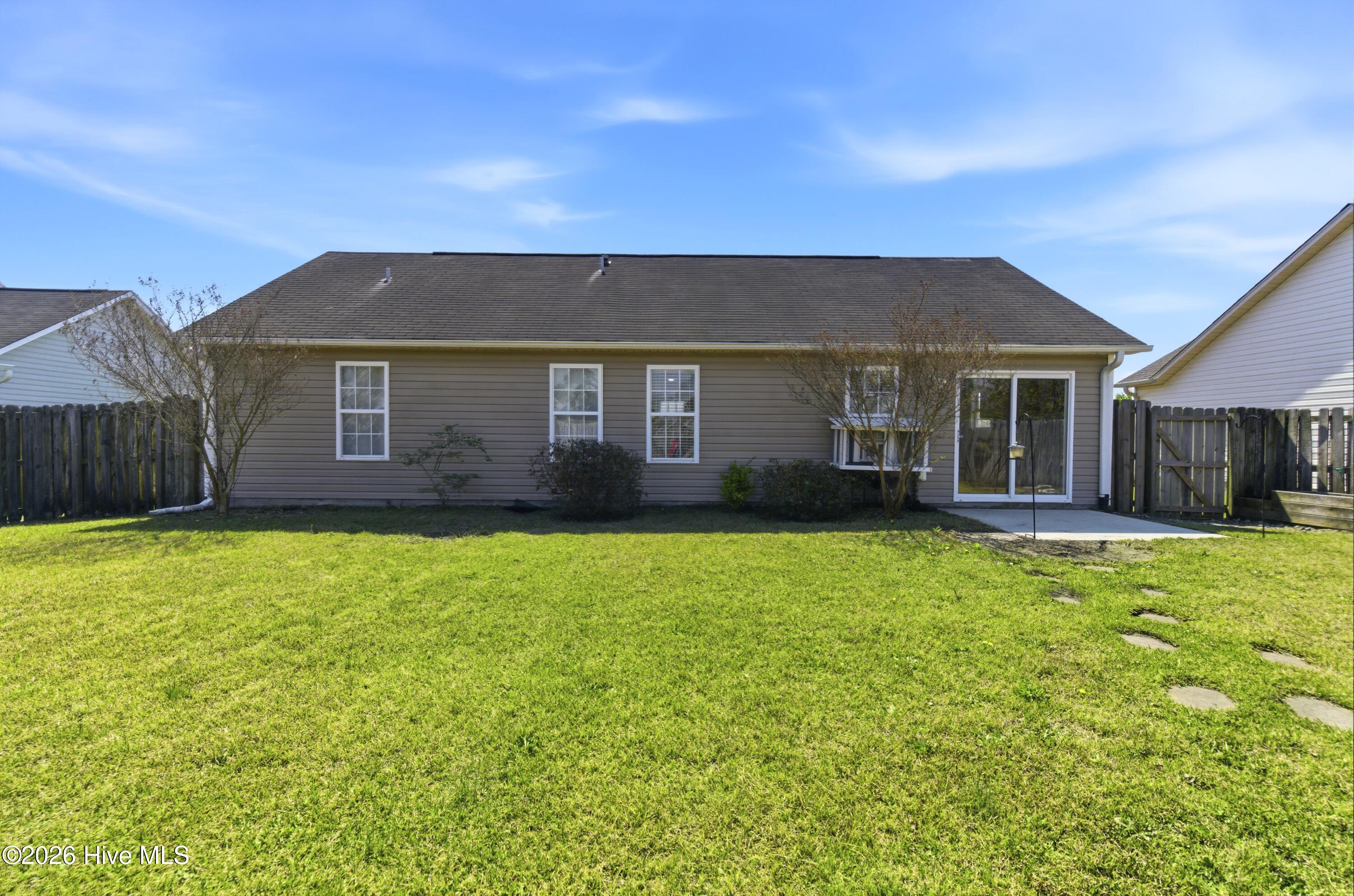 100560348 | Photo 34