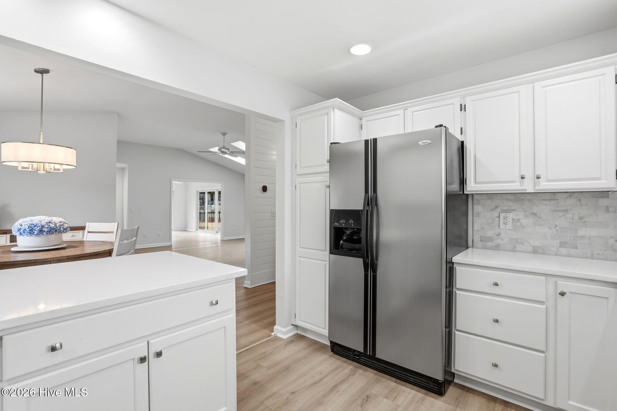 100555820 | Photo 23