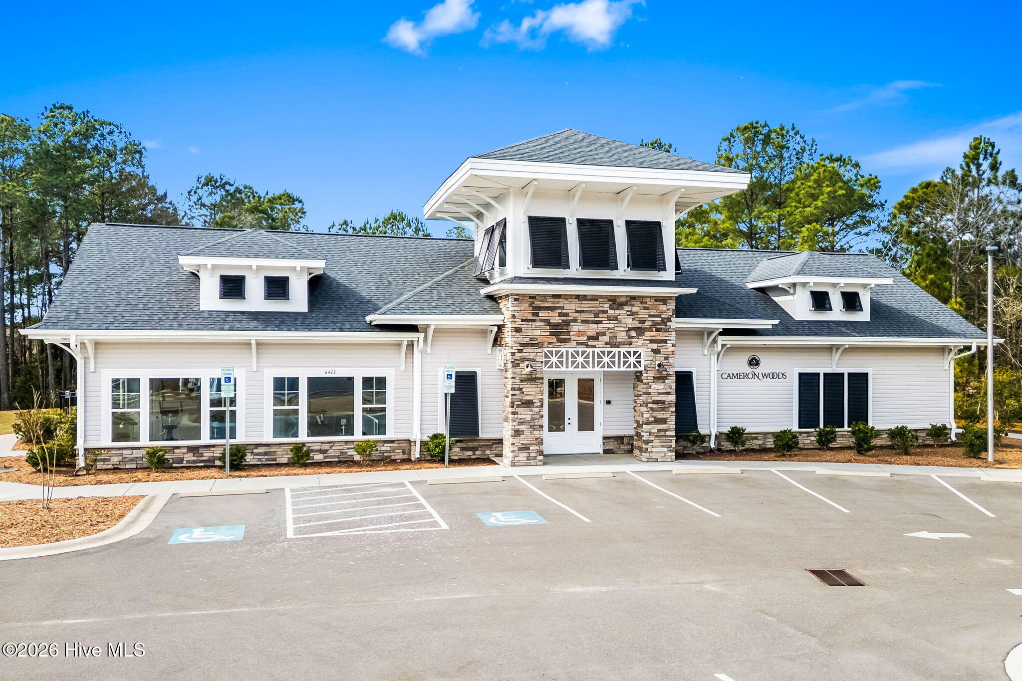 100552954 | Photo 46