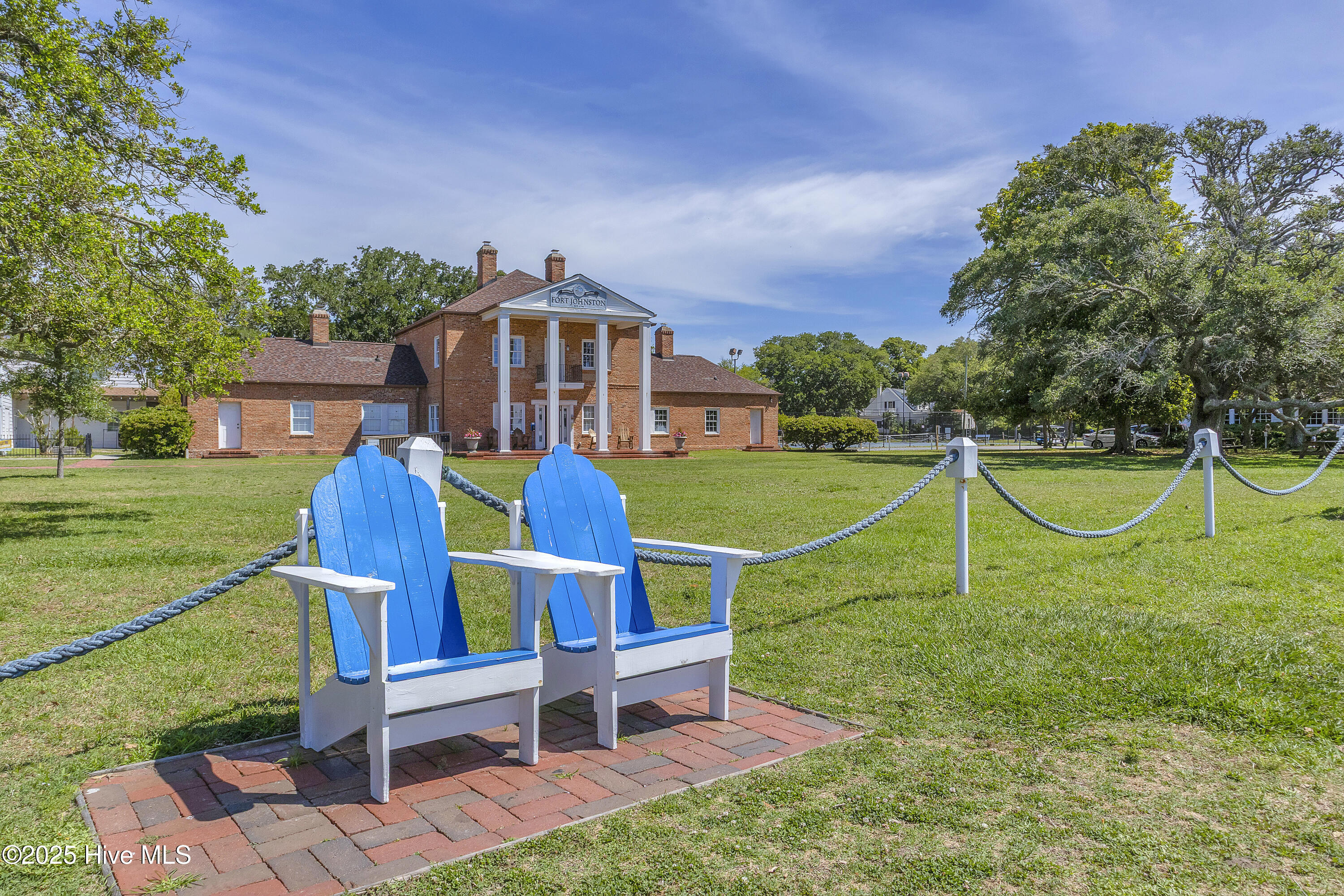 100530448 | Photo 26