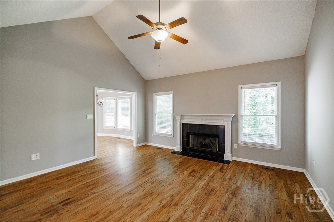 1220 Twelve Oaks Circle