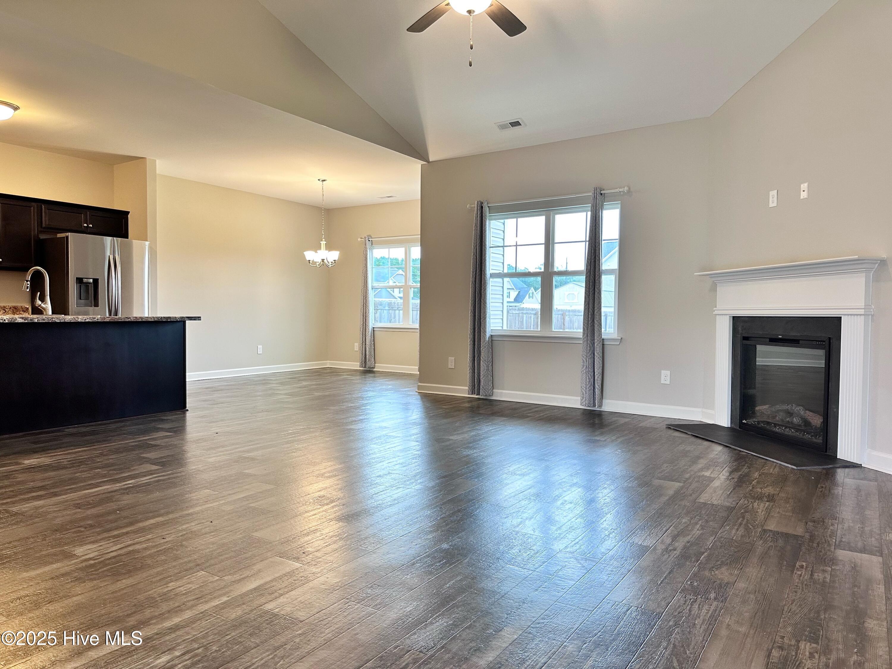 503 Violet Court, Maysville, NC 28555 – photo 5: IMG_3140