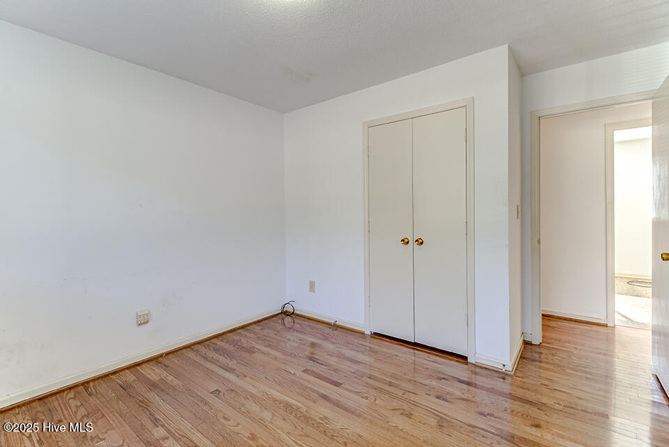 100541590 | Photo 17