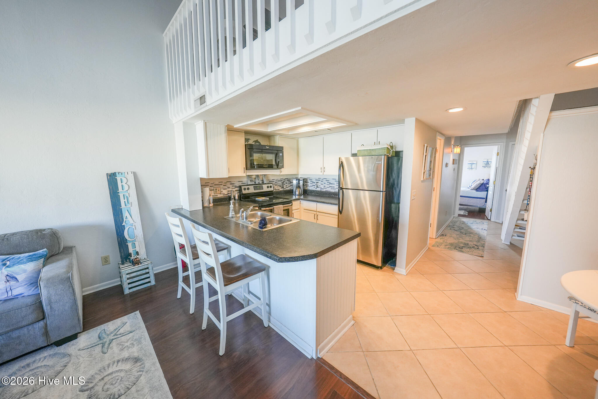 100519884 | Photo 25