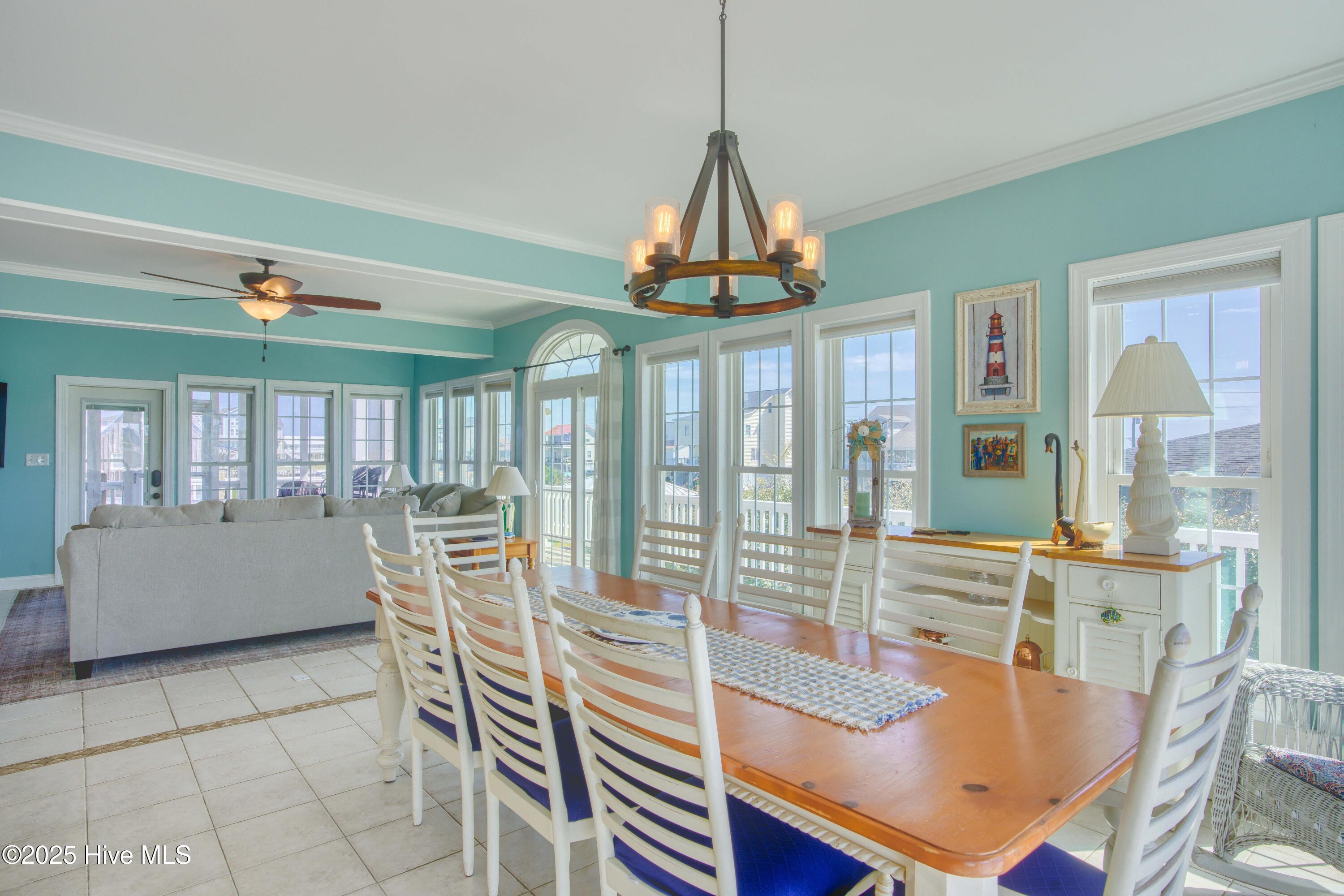 100563112 | Photo 20