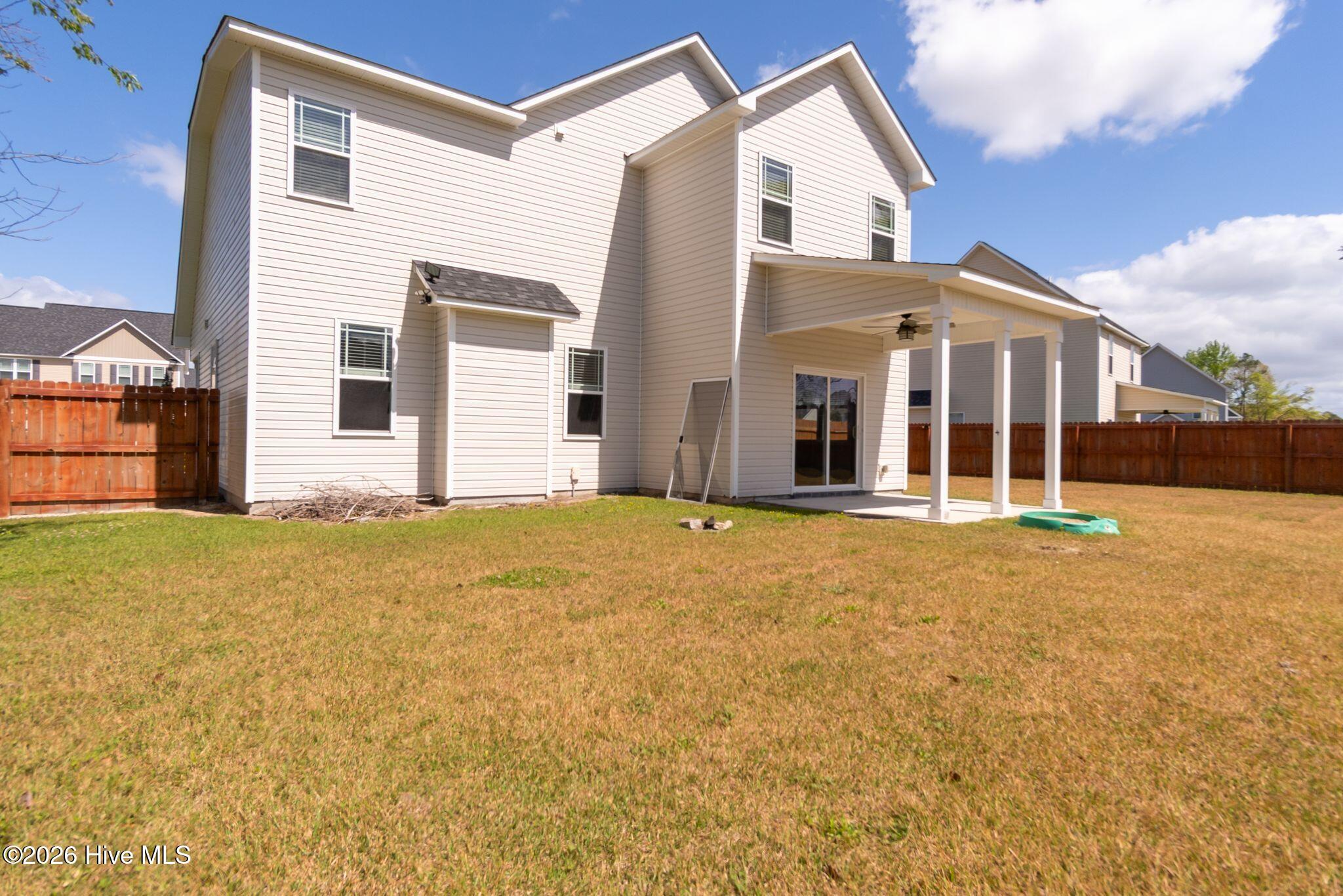 100566459 | Photo 44