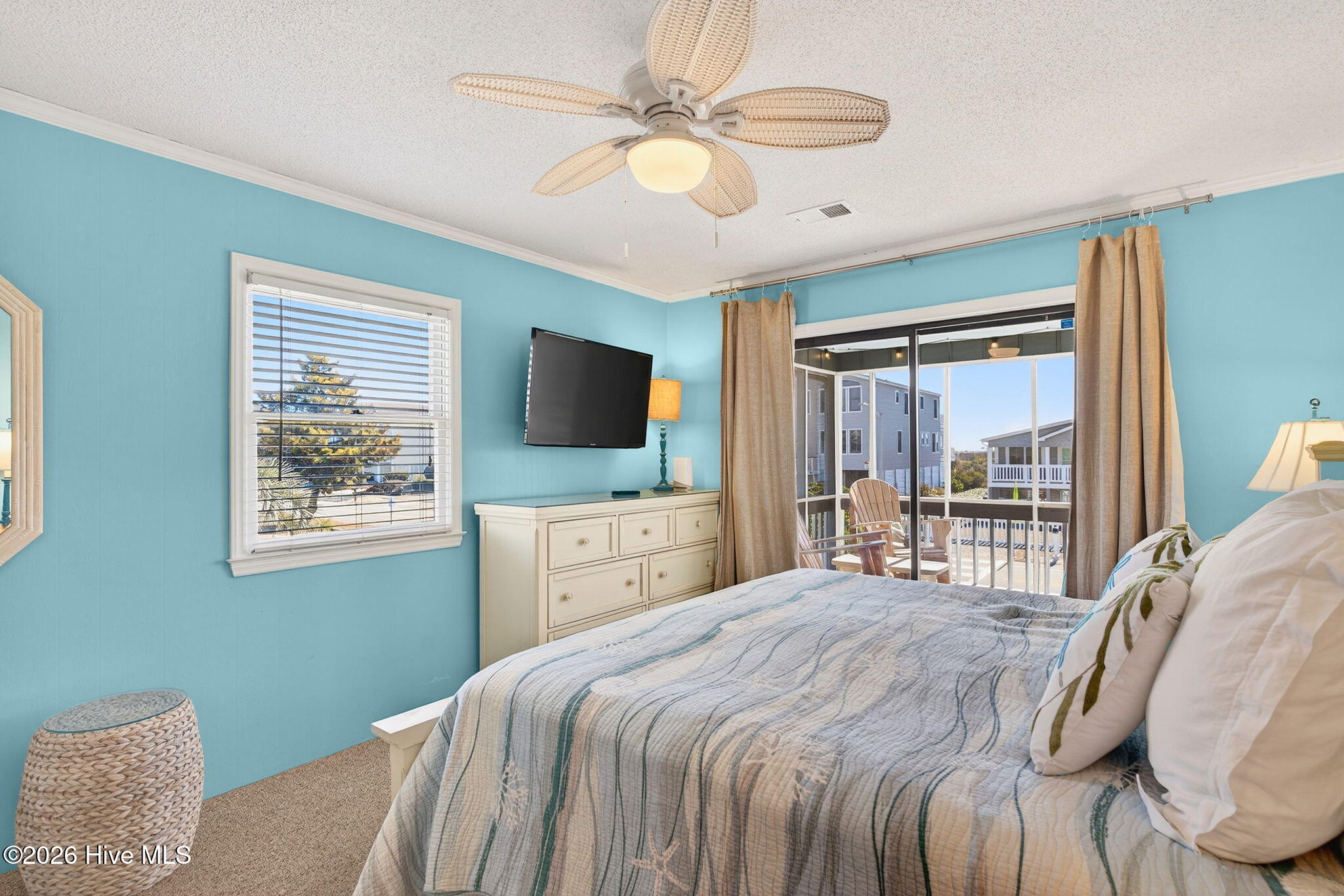 100554629 | Photo 20