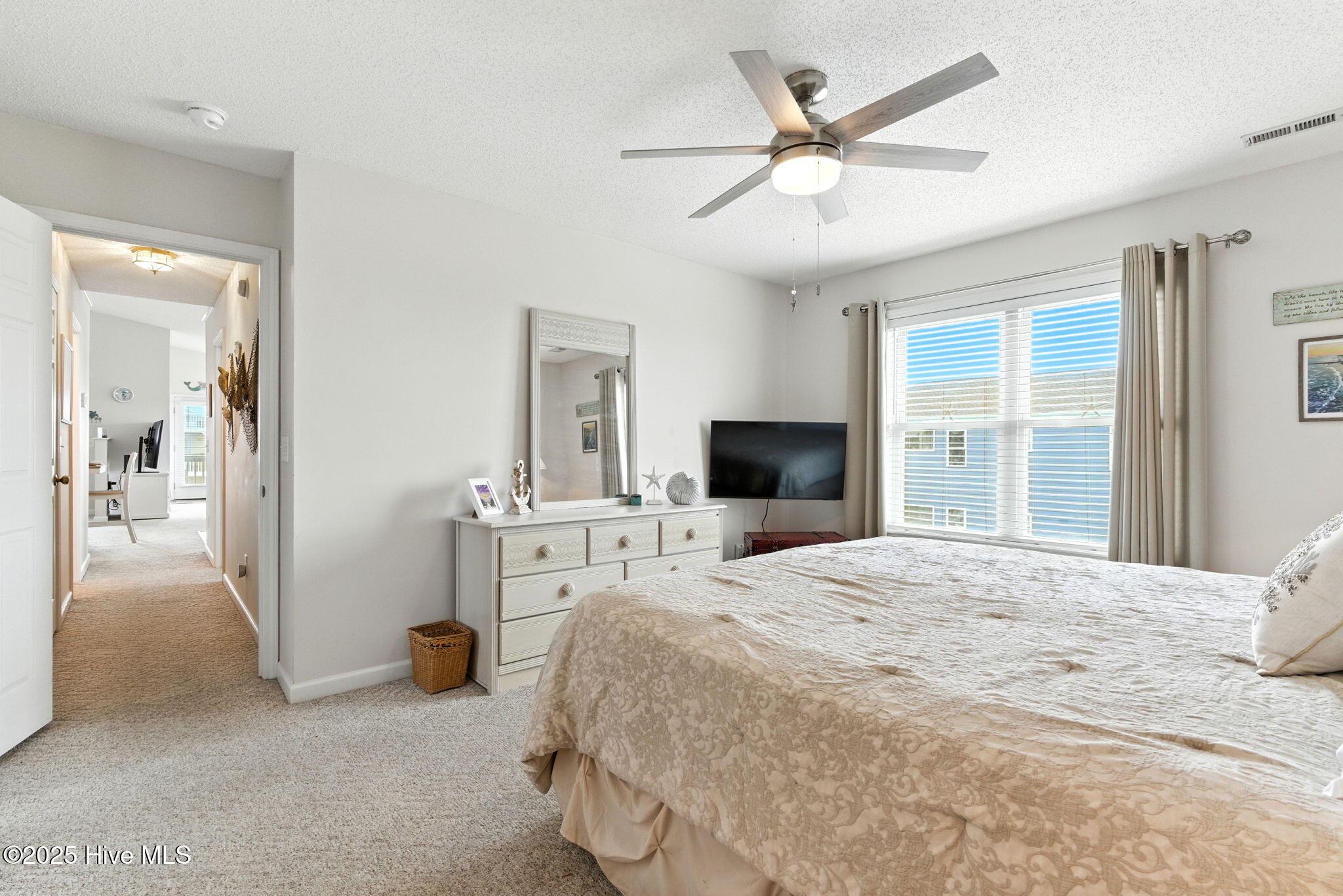 100526138 | Photo 28