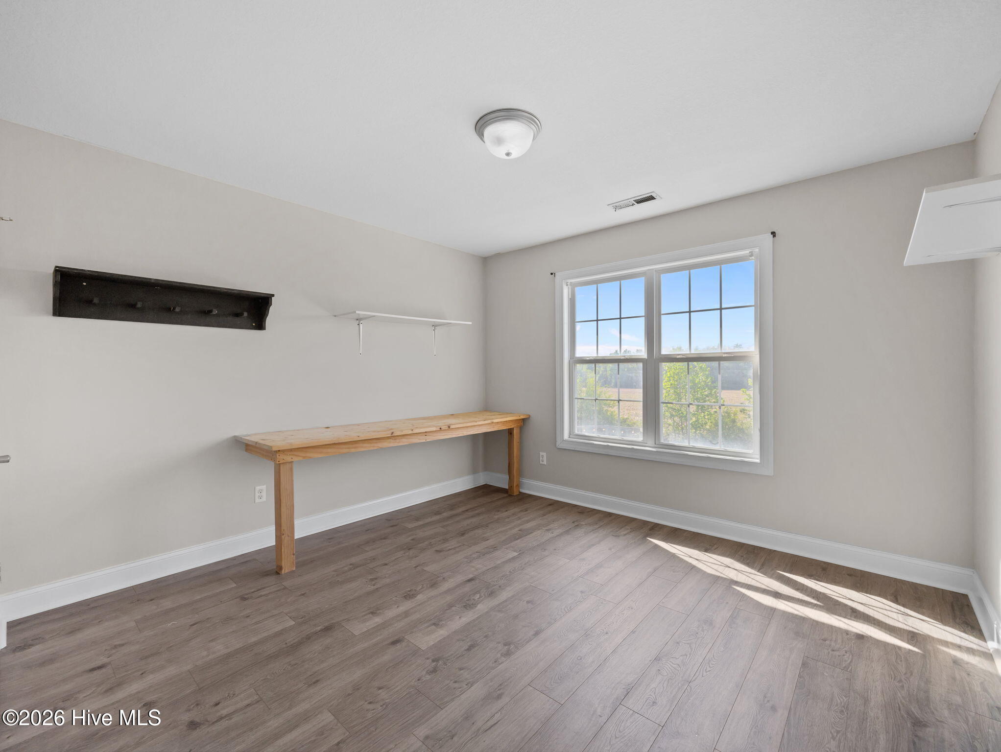 100568078 | Photo 29