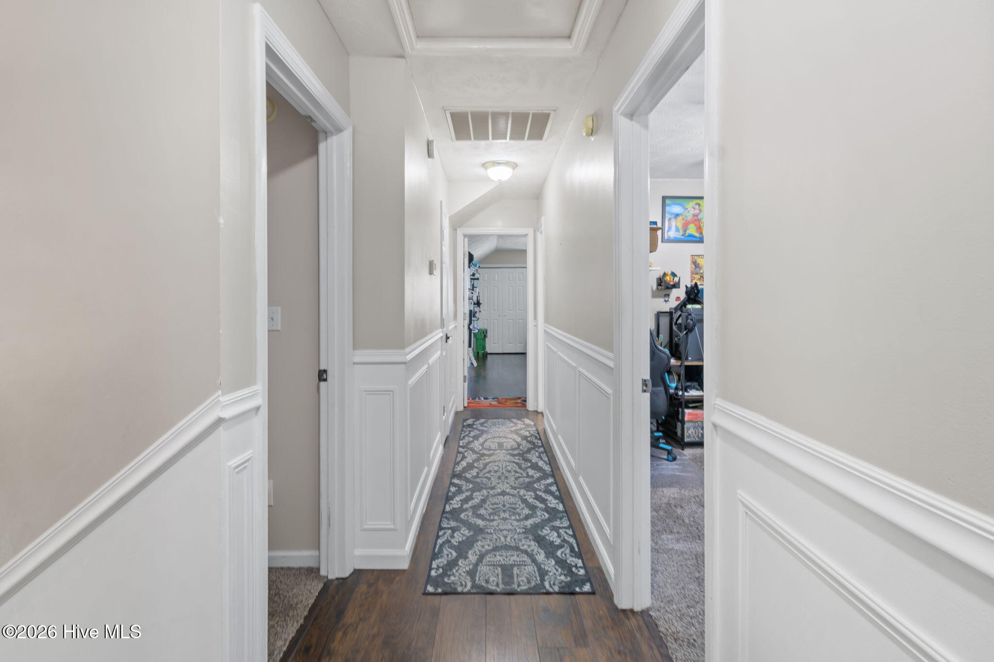 100561943 | Photo 27