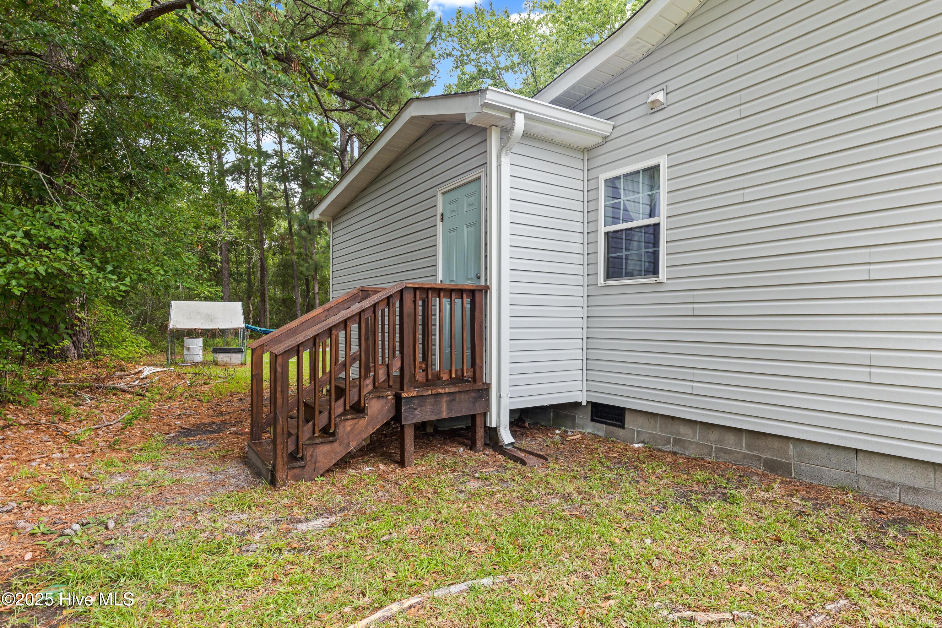 100548487 | Photo 27