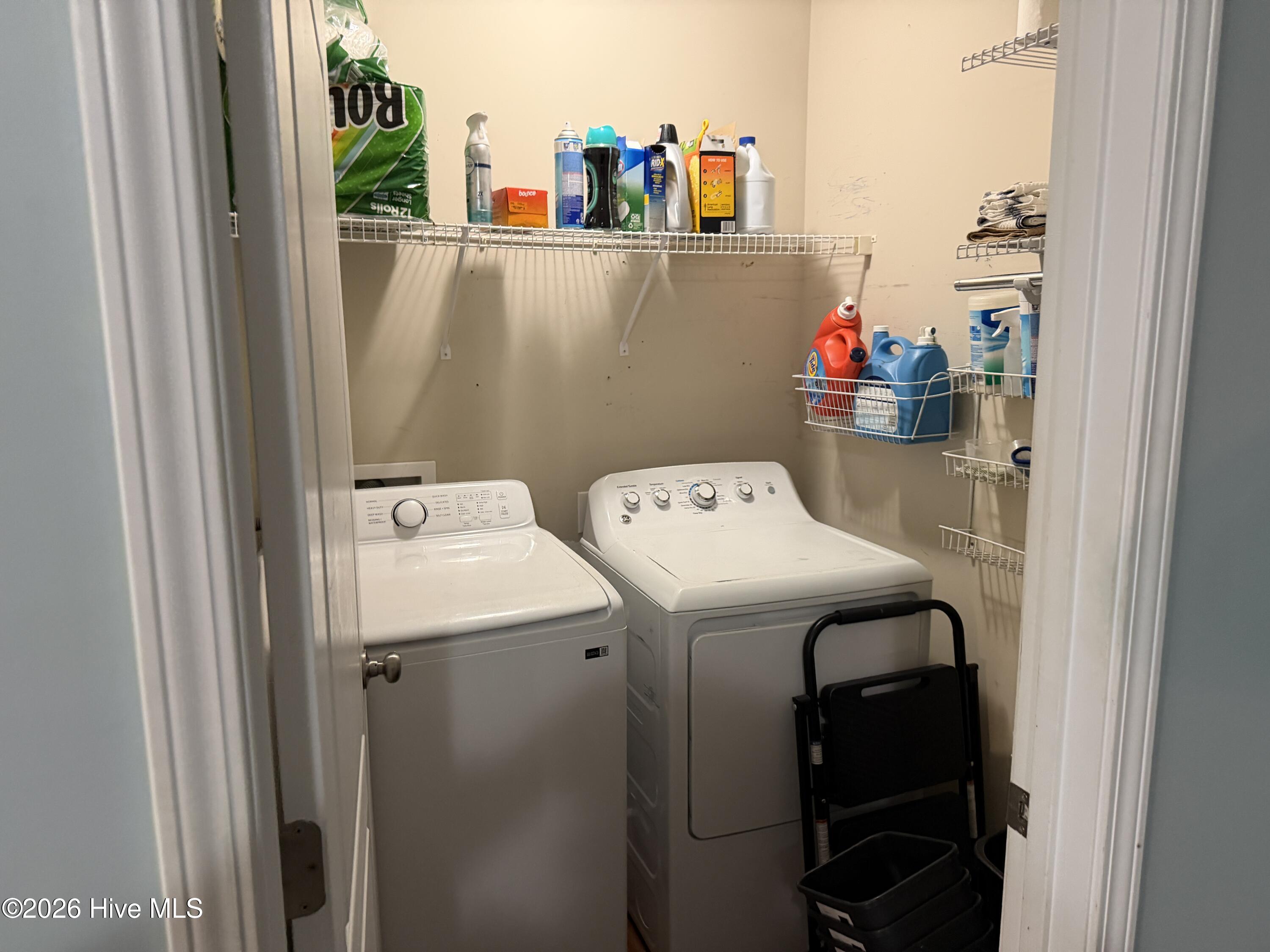 100557180 | Photo 11