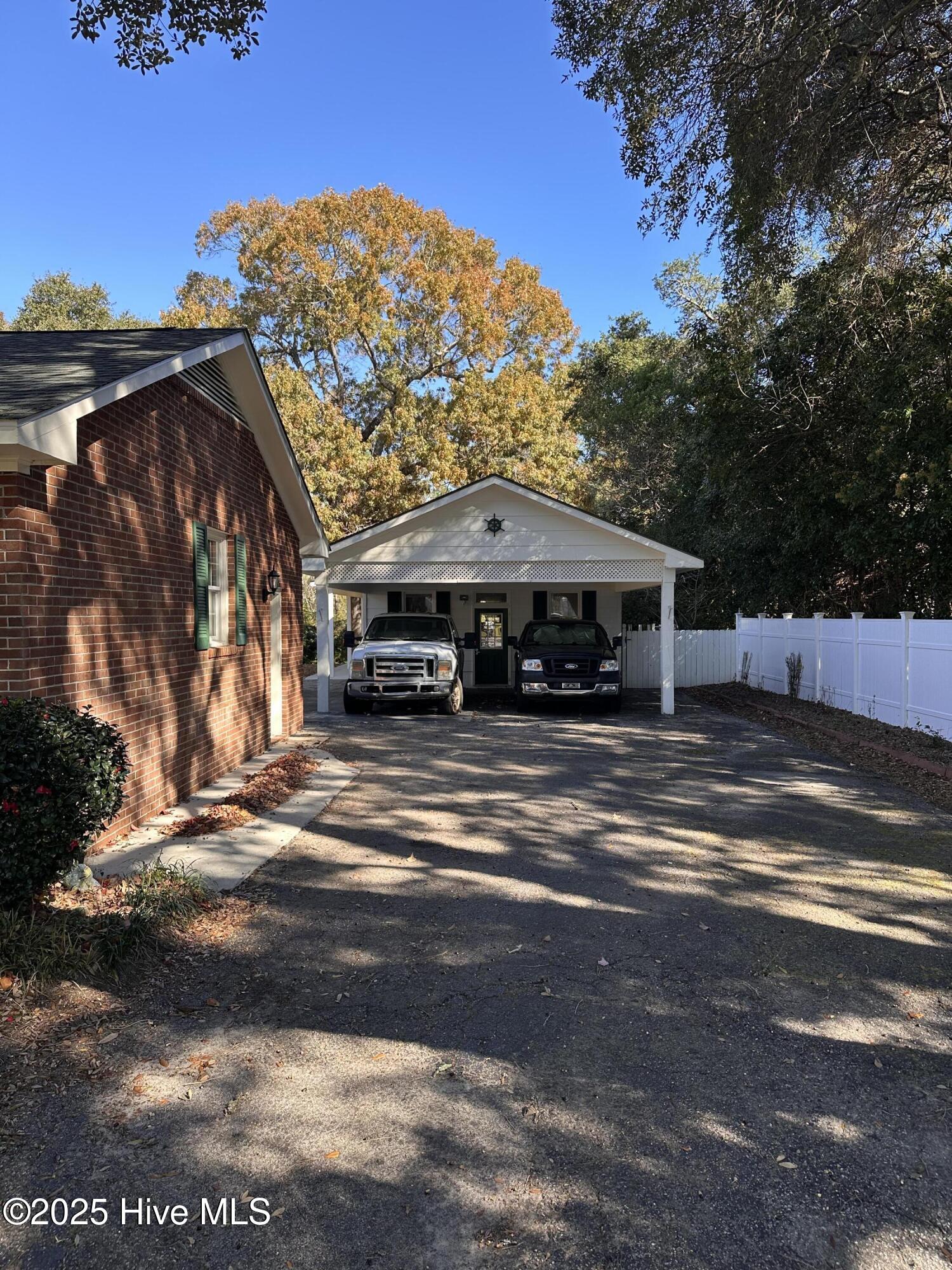 100541035 | Photo 32