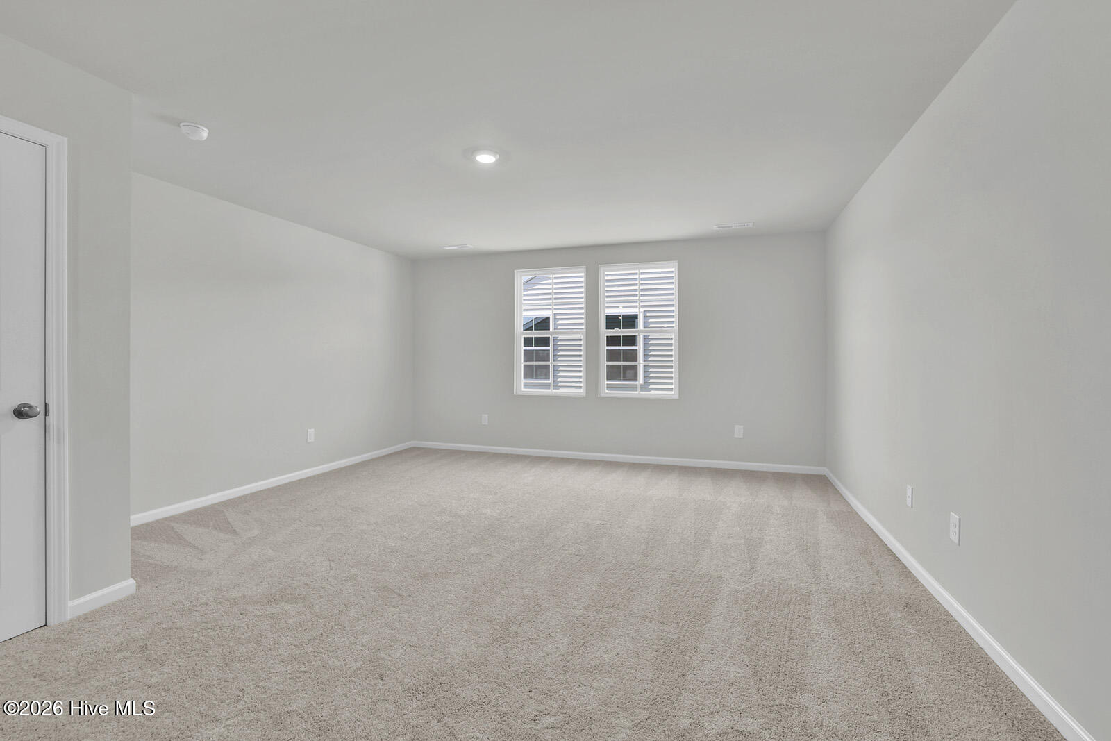 100550125 | Photo 22