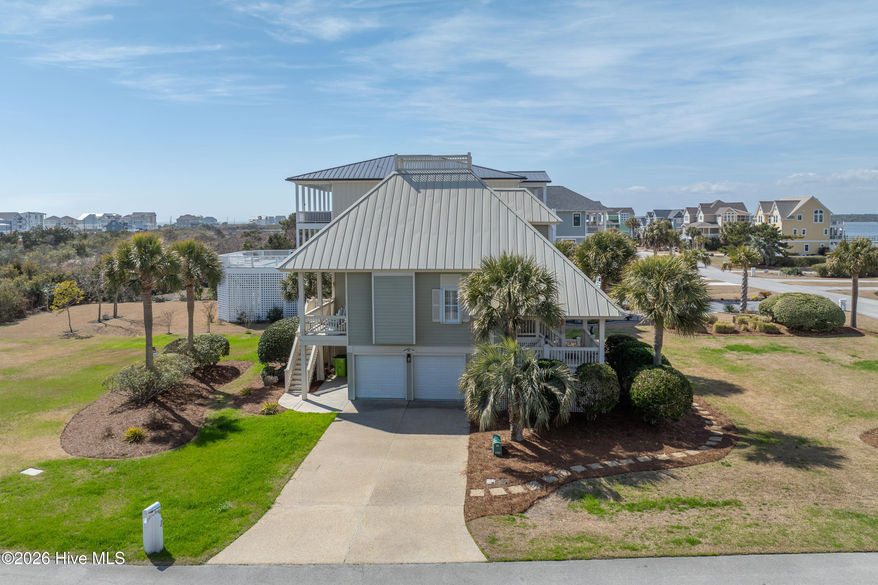 100558828 | Photo 35